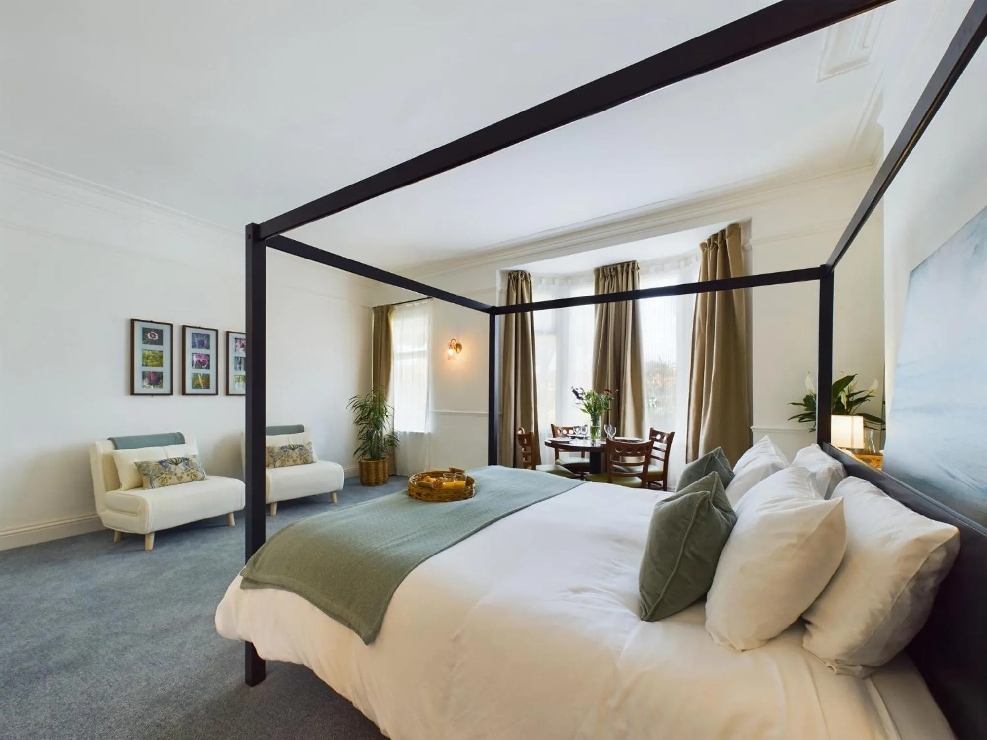 Photo of the whole room, Bed in The Briarcroft