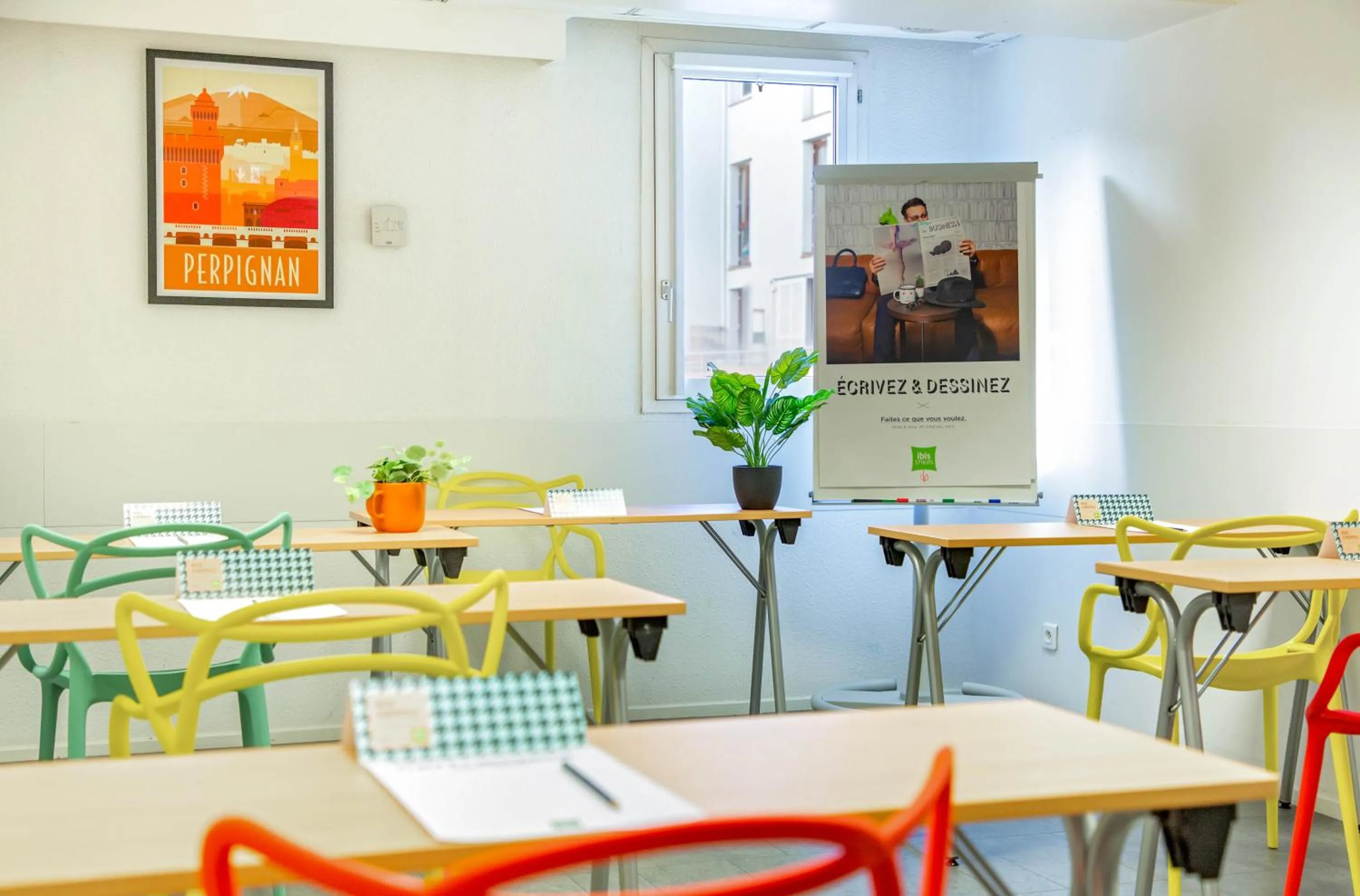 Meeting/conference room in ibis Styles Perpignan Centre Gare