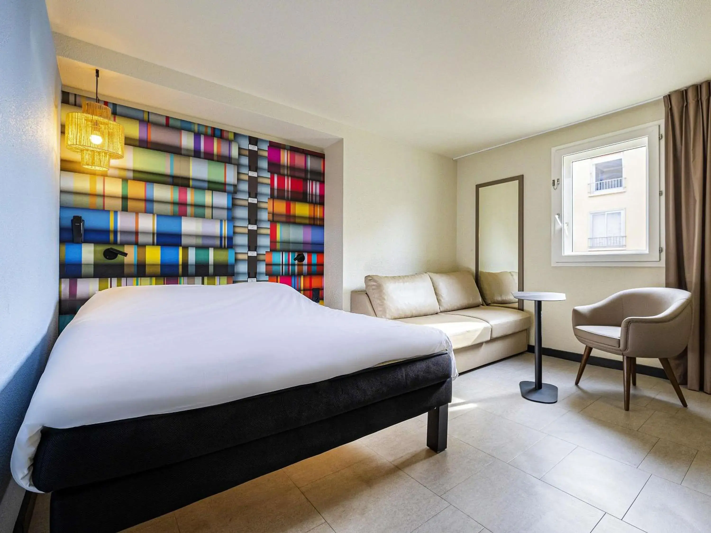 Bedroom, Bed in ibis Styles Perpignan Centre Gare Bedroom, Bed in ibis Styles Perpignan Centre Gare