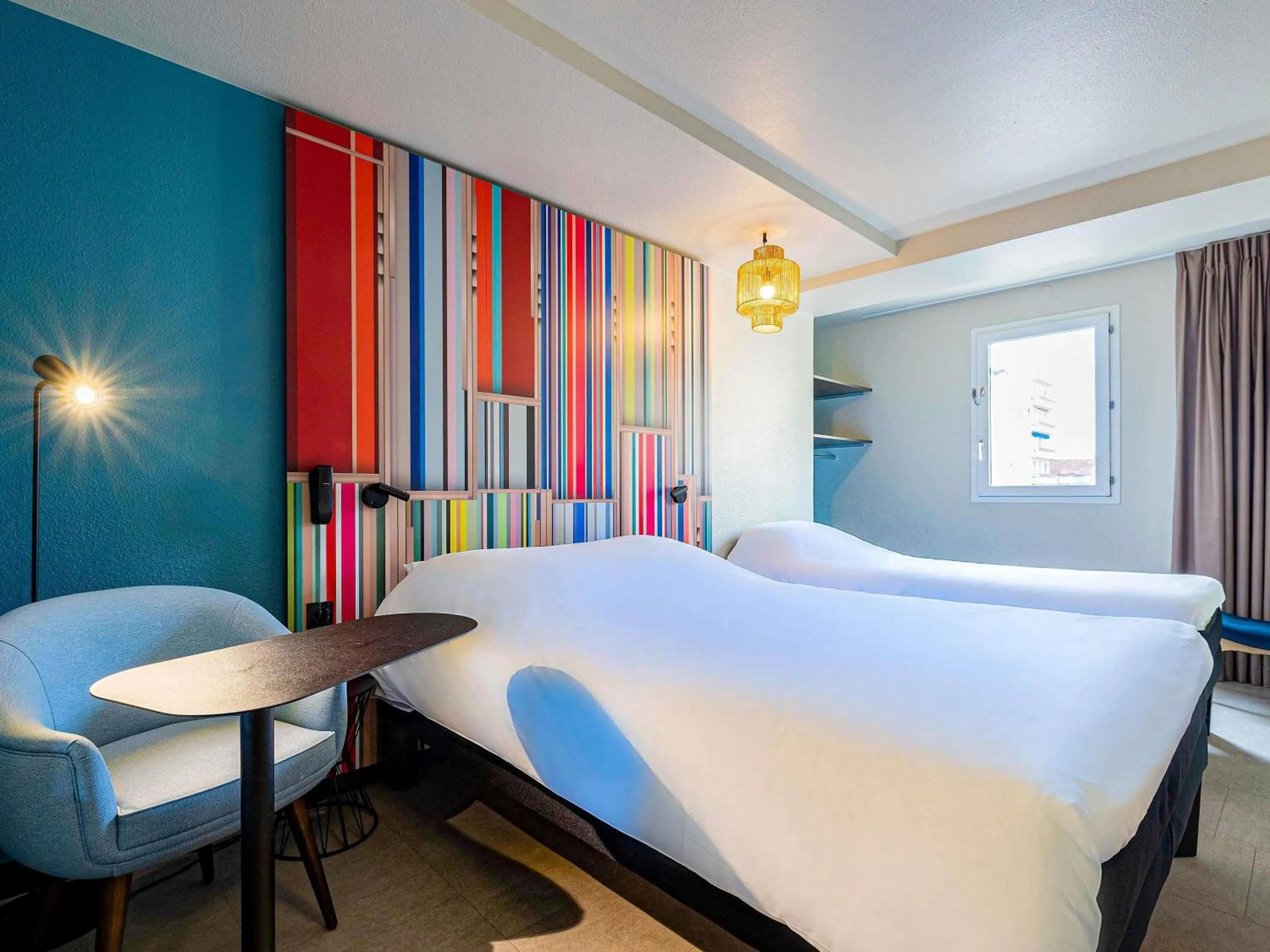 Bedroom, Bed in ibis Styles Perpignan Centre Gare