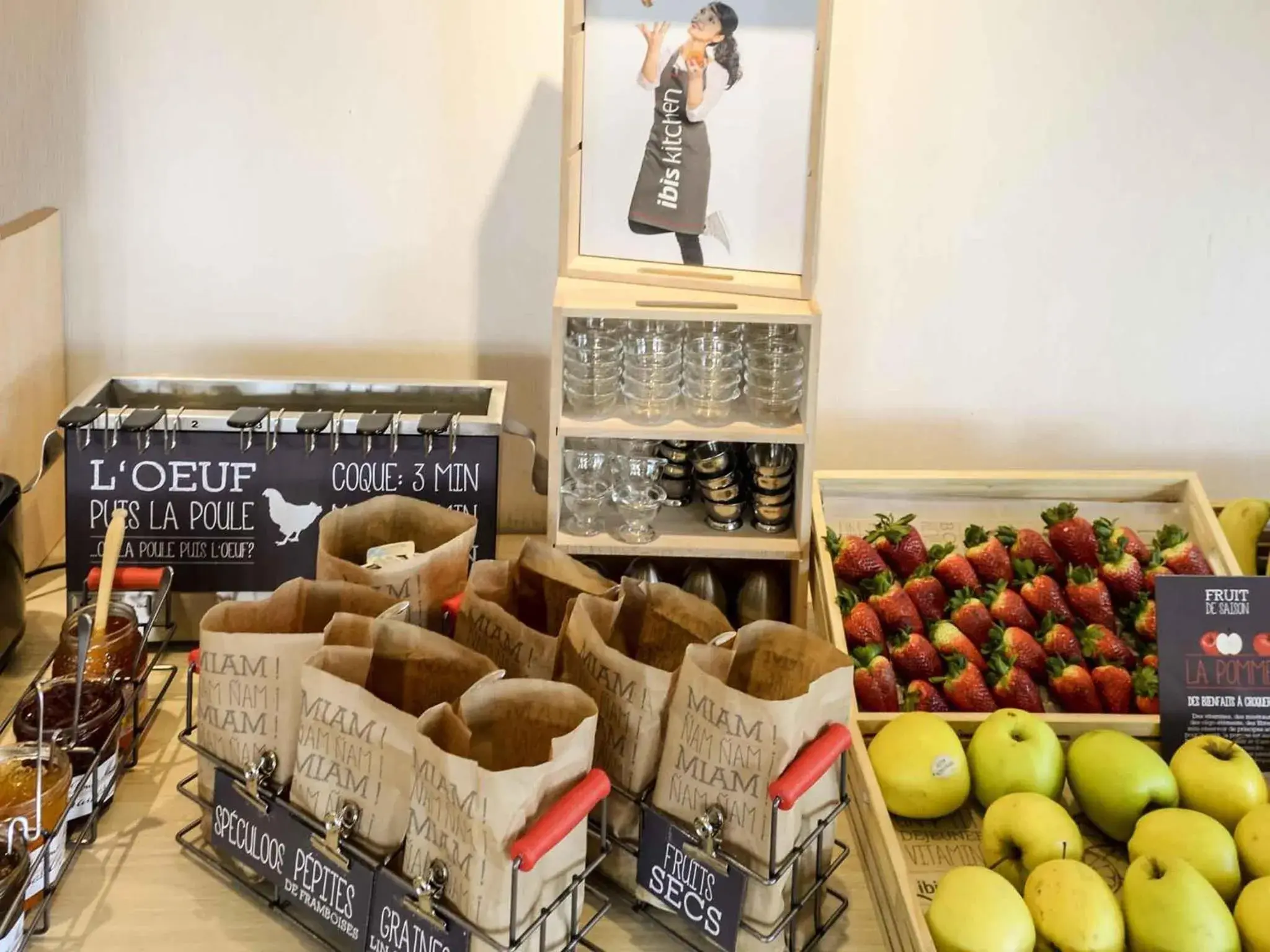 Breakfast in Hôtel Ibis Nevers Breakfast in Hôtel Ibis Nevers