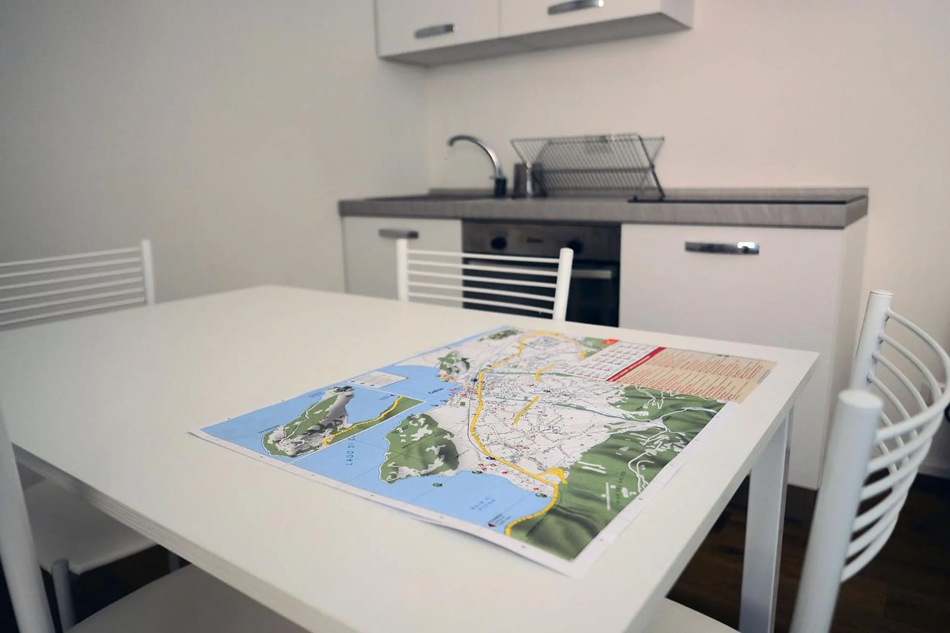 Kitchen or kitchenette in Marina Apartments