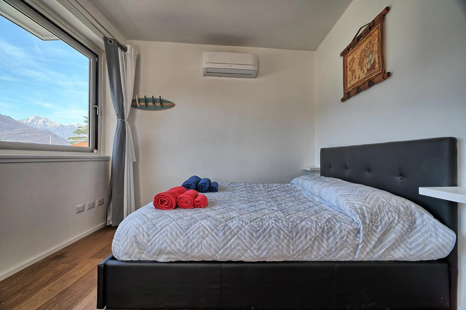 Bed in Marina Apartments