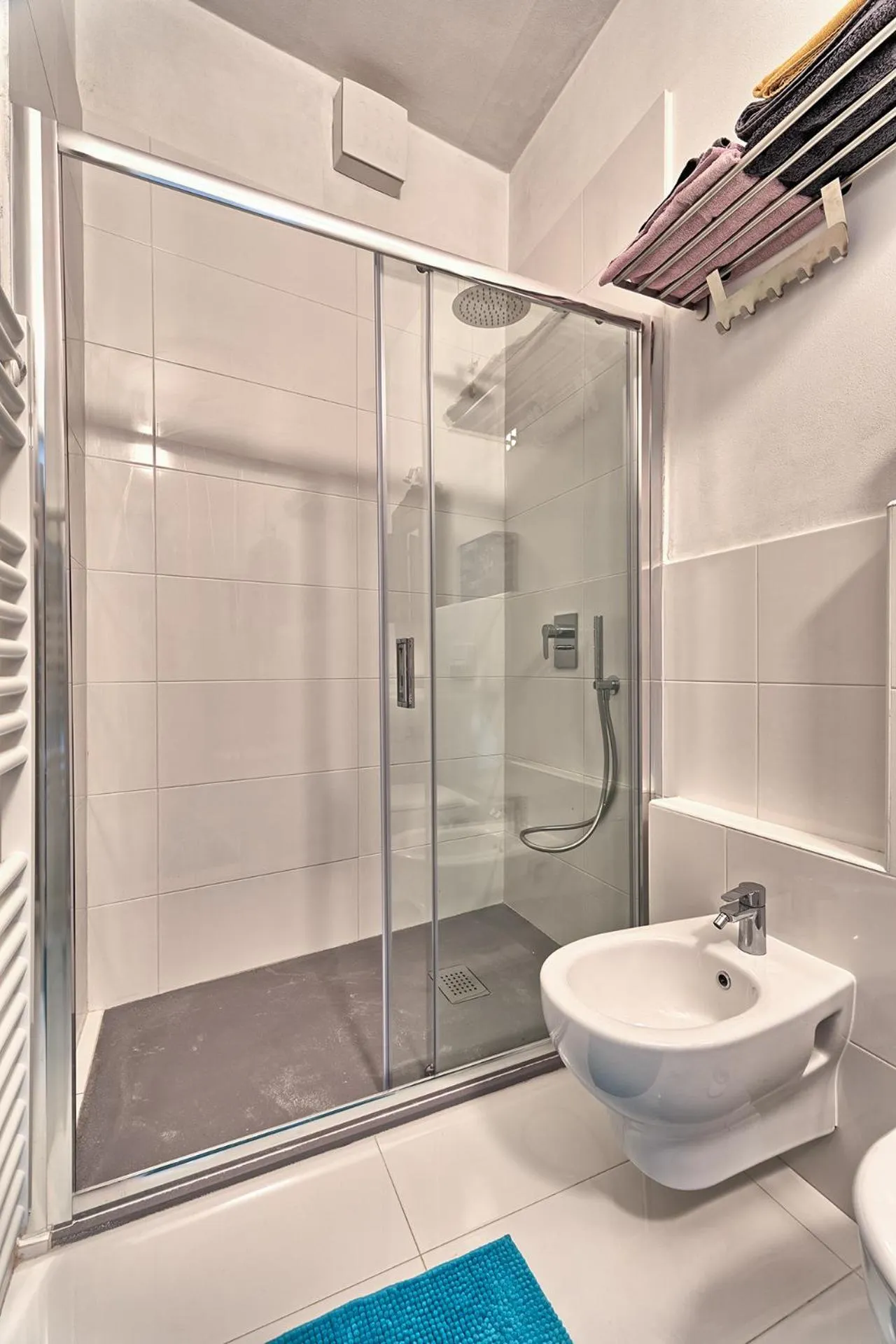Shower in Marina Apartments