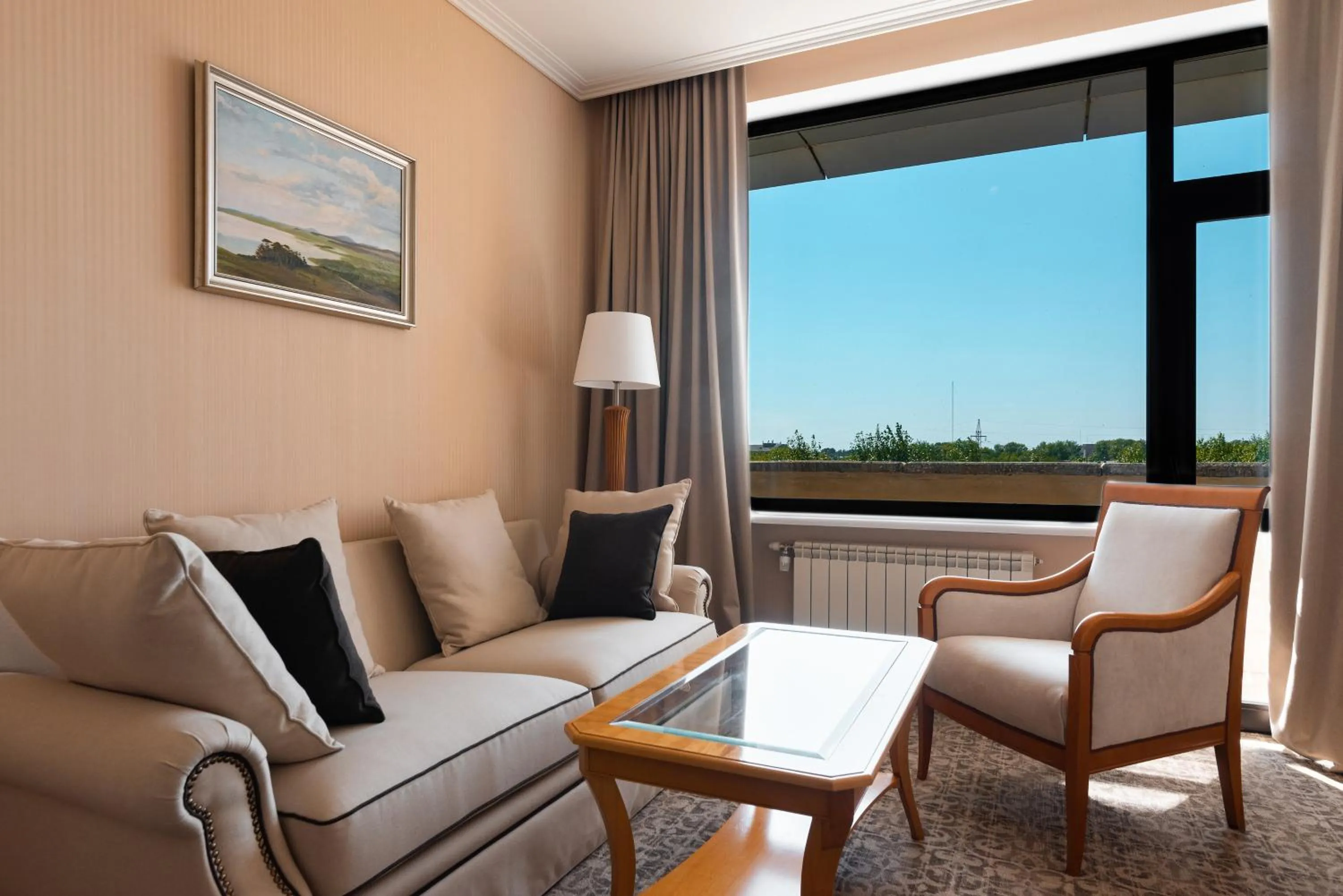 Queen Room - single occupancy in Cosmonaut