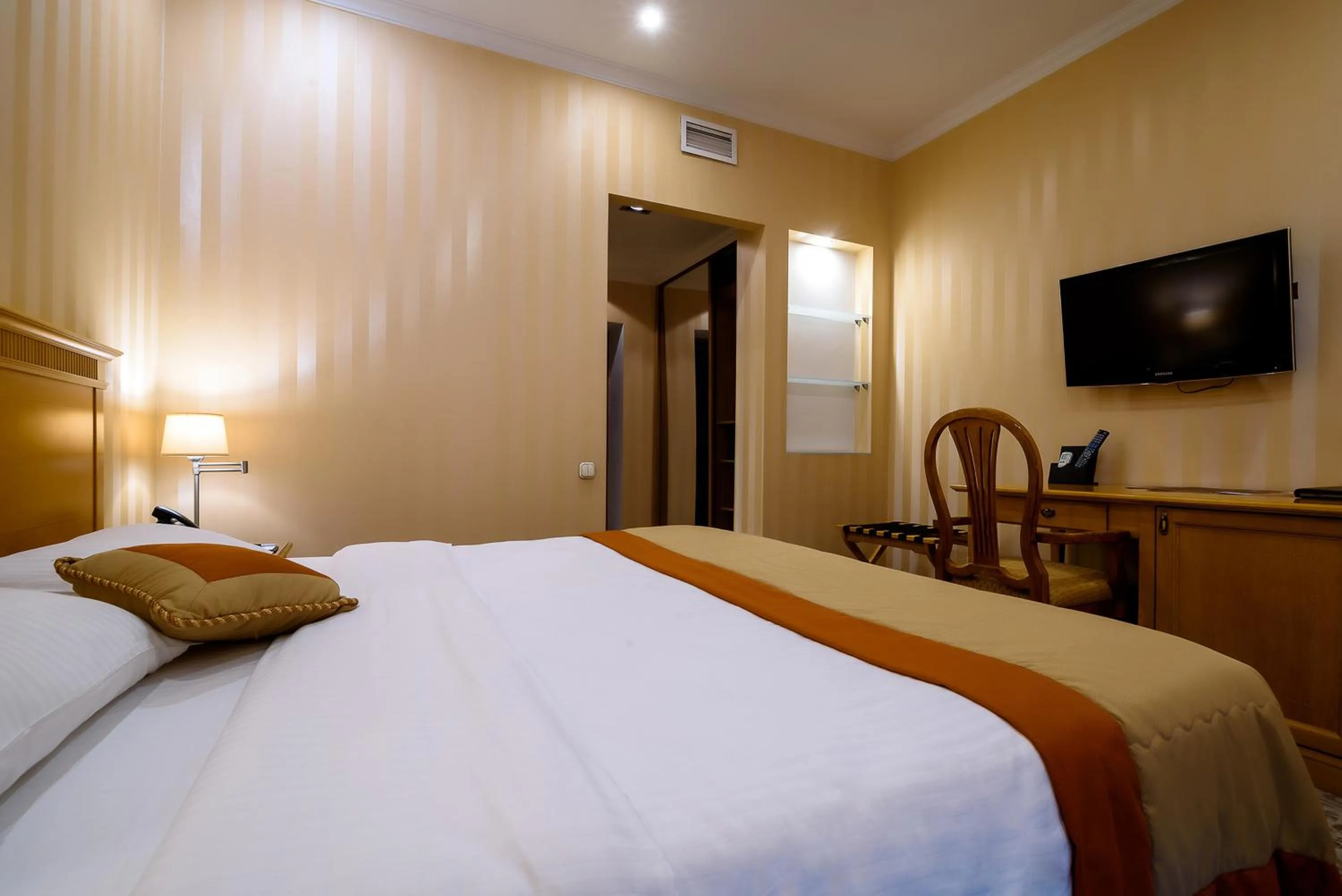 Economy Double Room - single occupancy in Cosmonaut