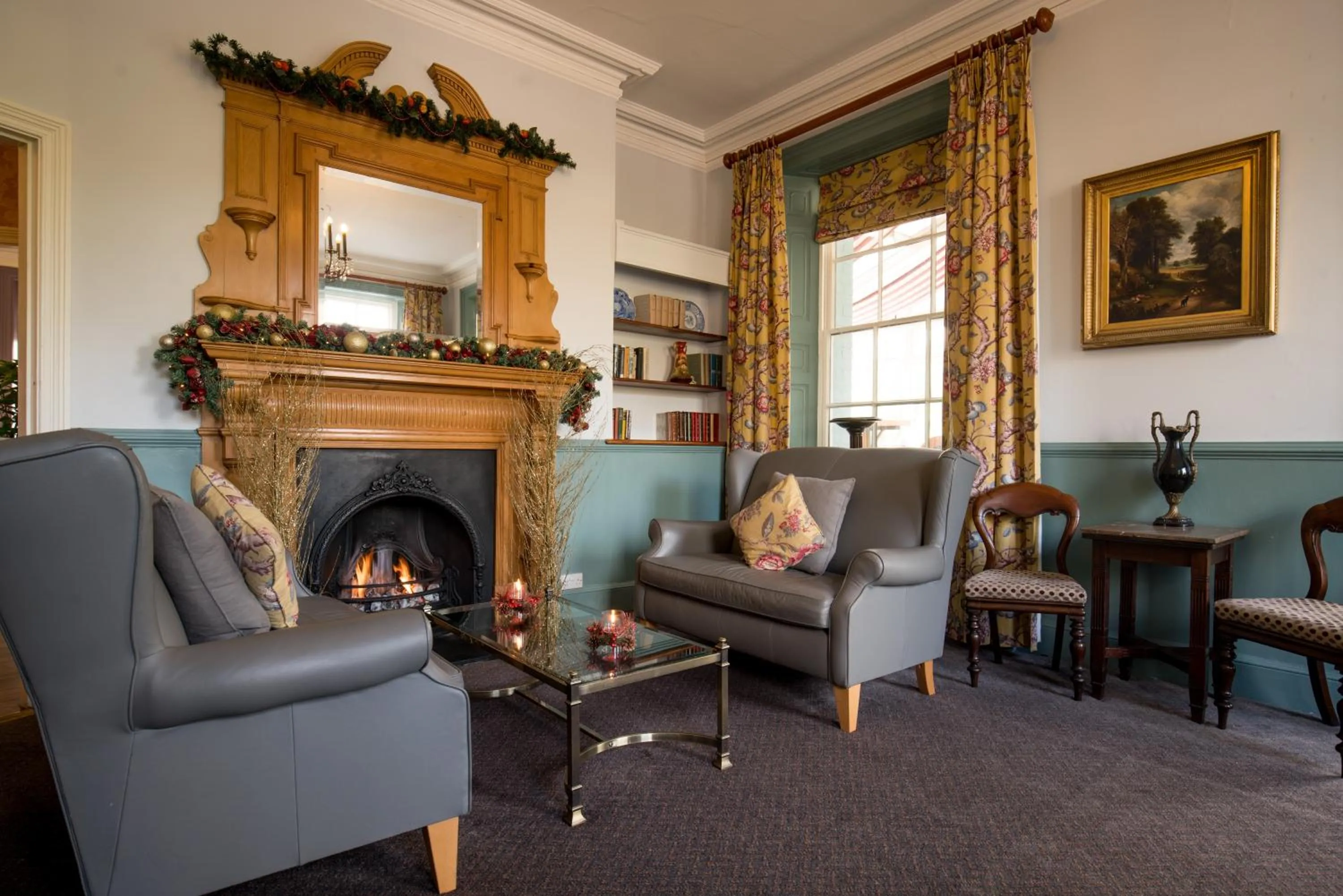 Living room in Diglis House Hotel