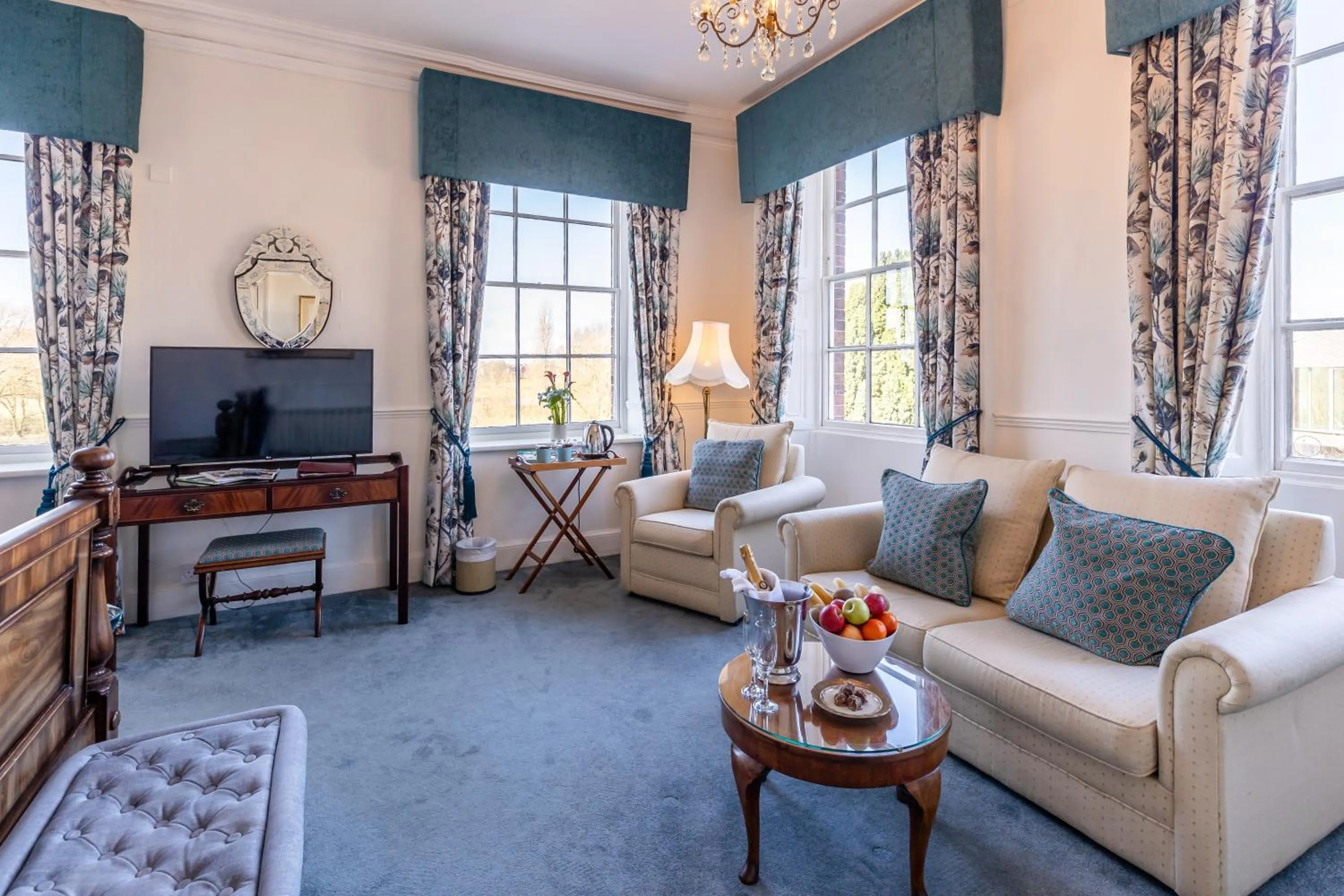 Bedroom in Diglis House Hotel