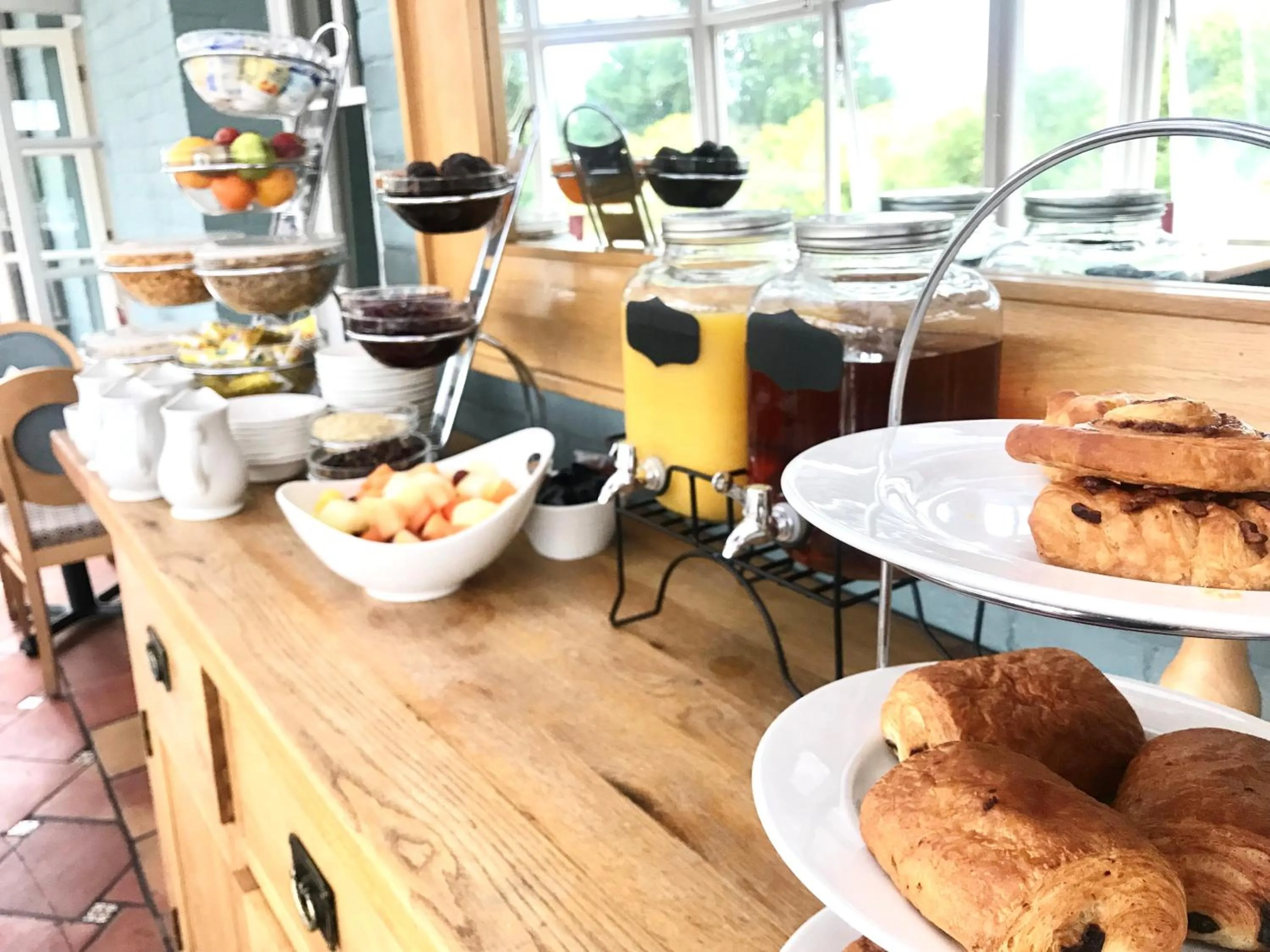 Breakfast in Diglis House Hotel