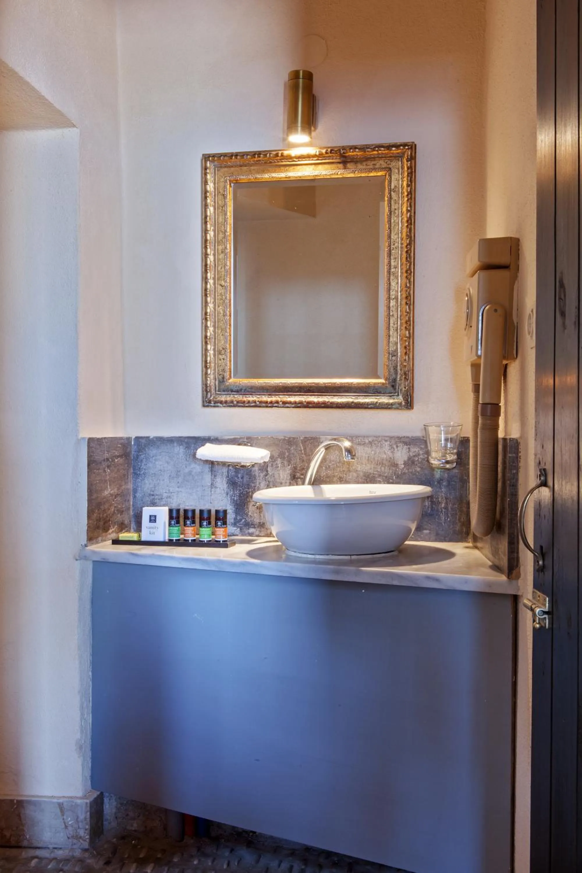 Byzantino Boutique Hotel