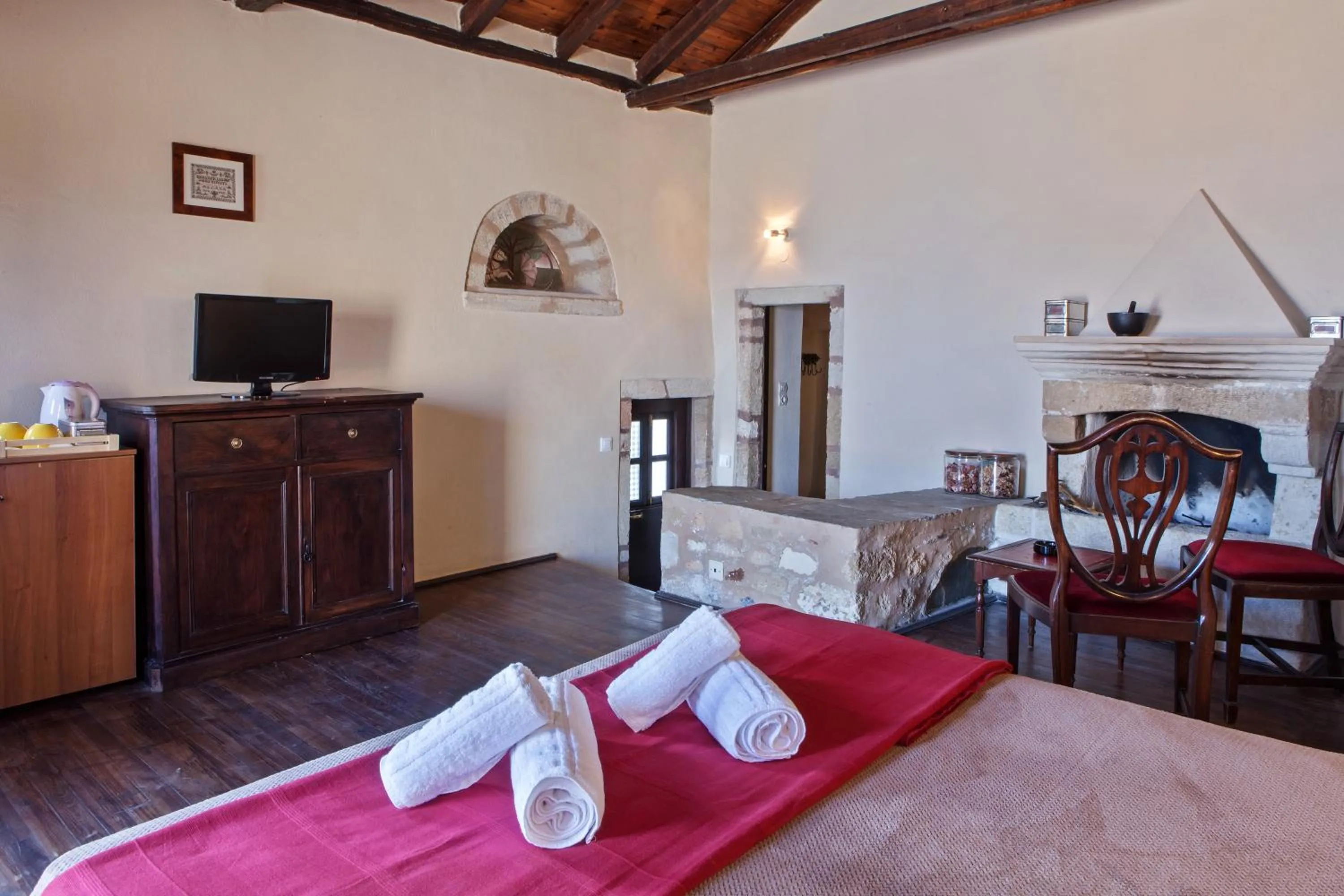 Bed in Byzantino Boutique Hotel