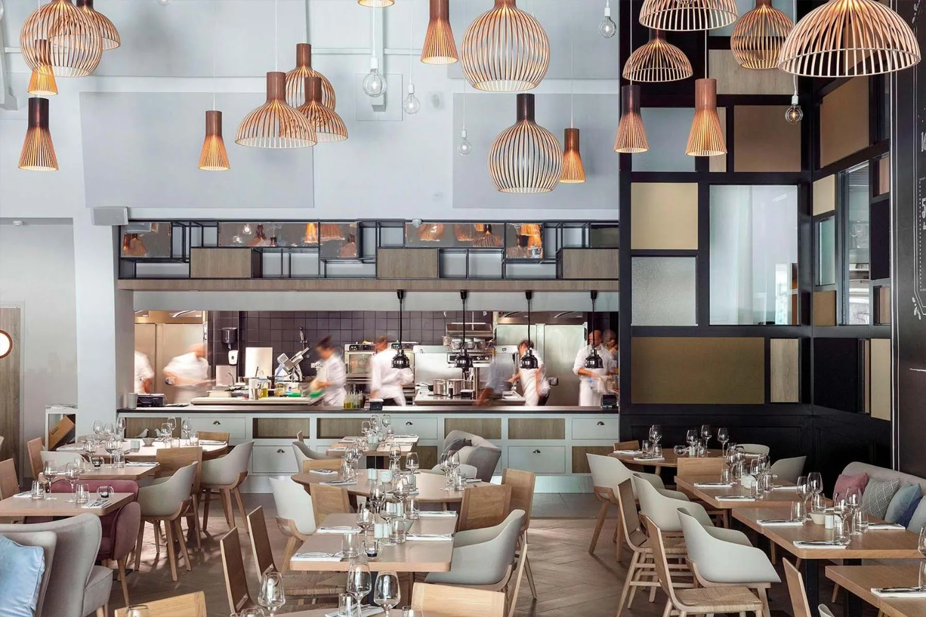 Restaurant/places to eat in Hilton Garden Inn Bordeaux Centre