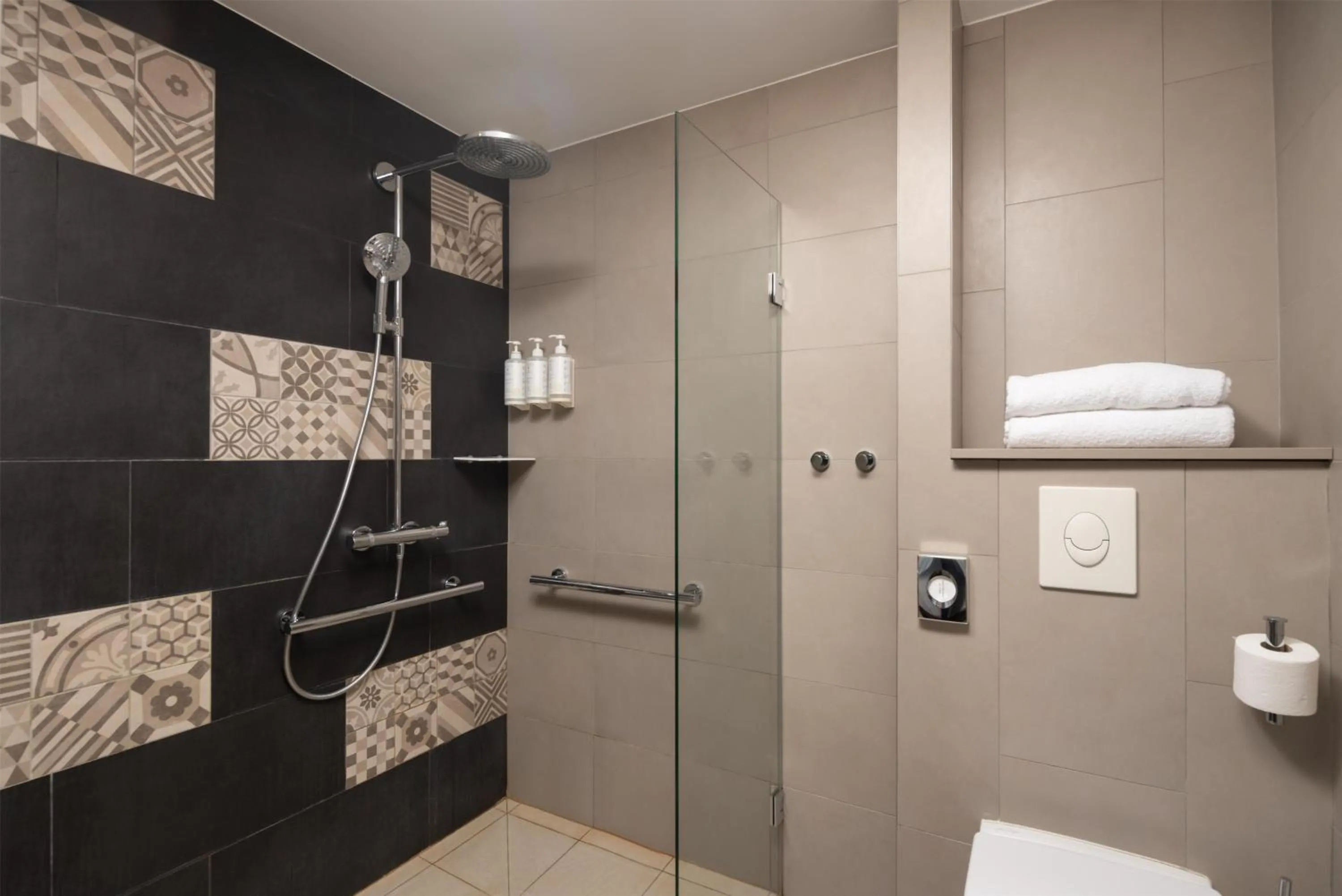 Bathroom in Hilton Garden Inn Bordeaux Centre