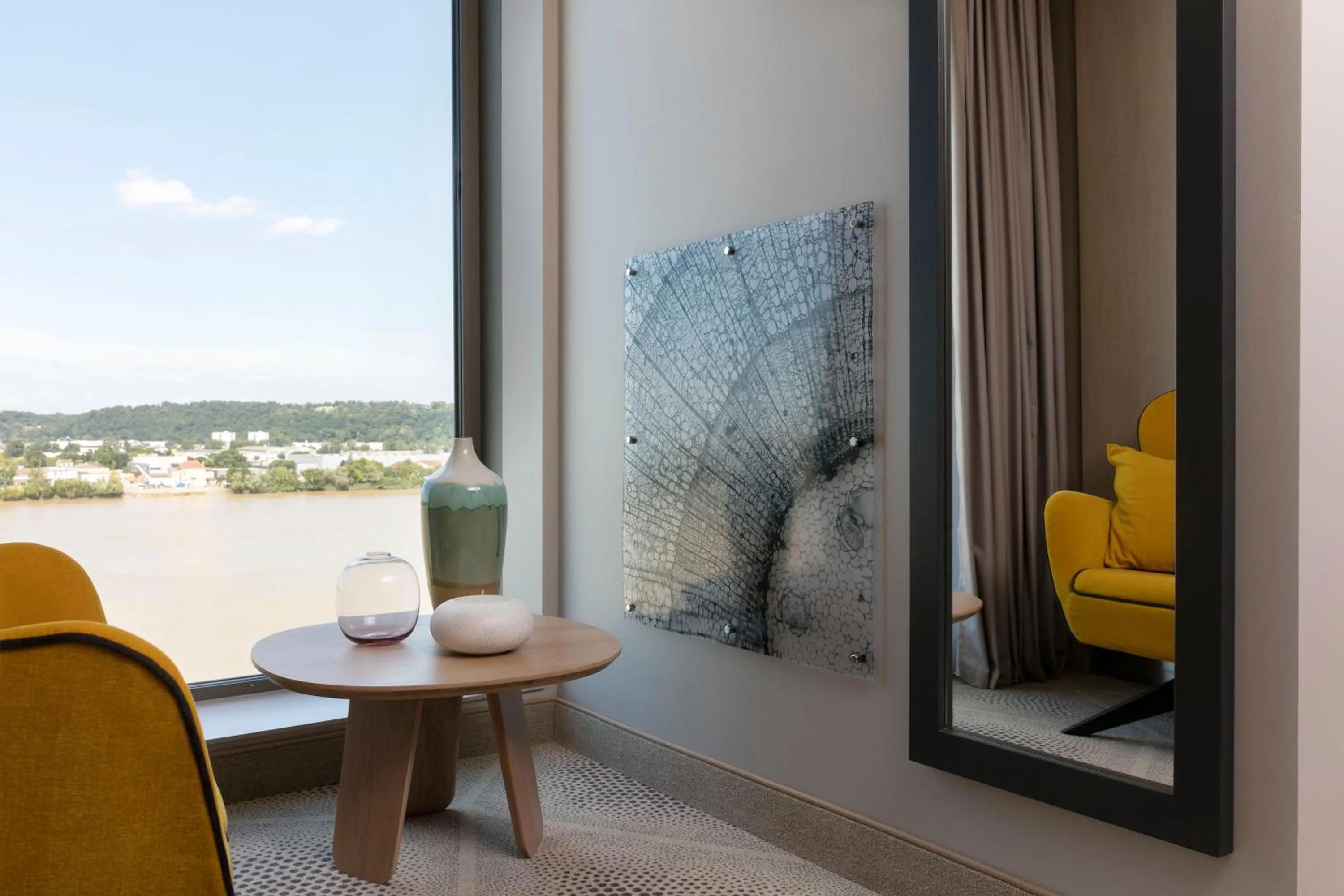 River view in Hilton Garden Inn Bordeaux Centre