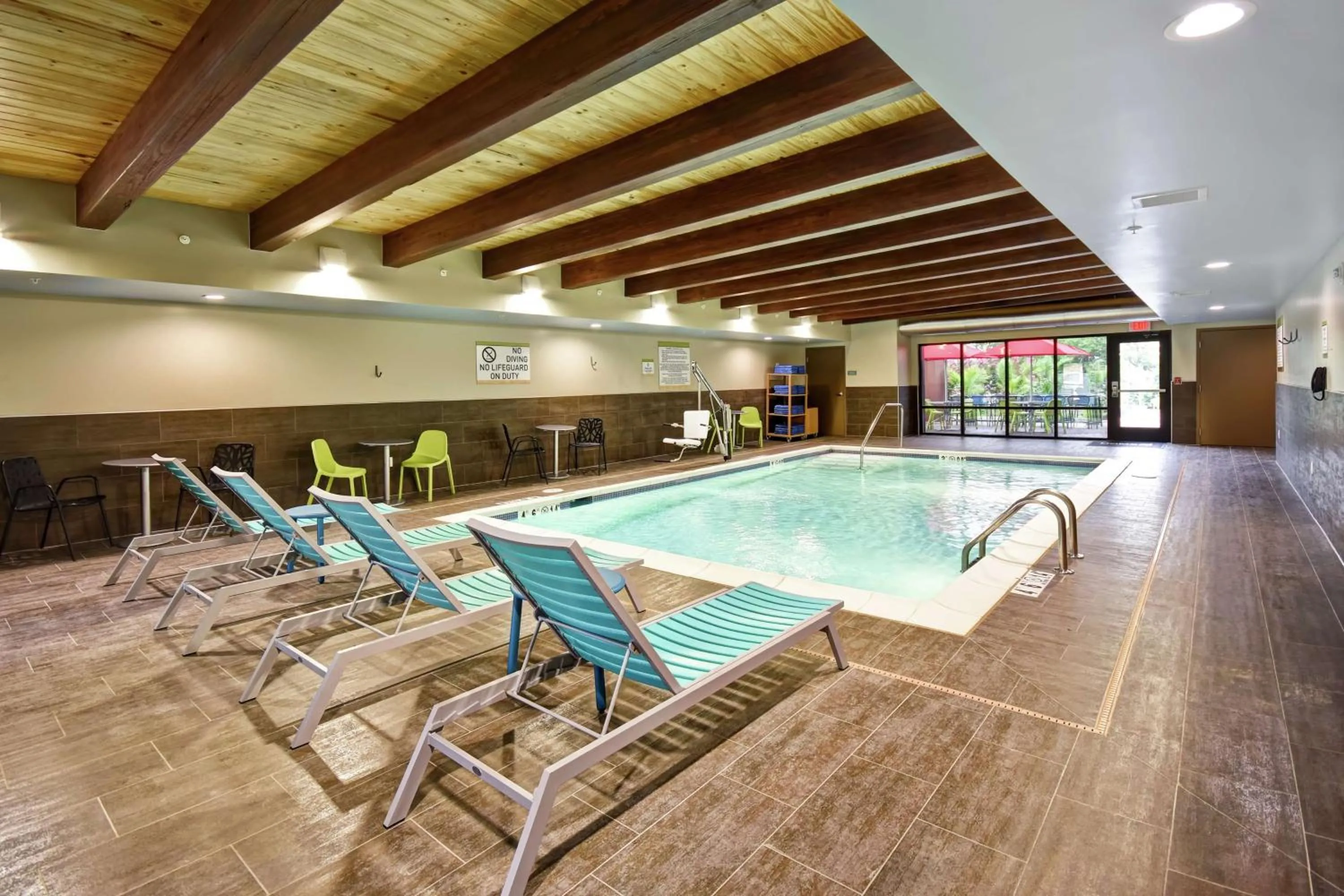 Pool view in Home2 Suites By Hilton Frankfort