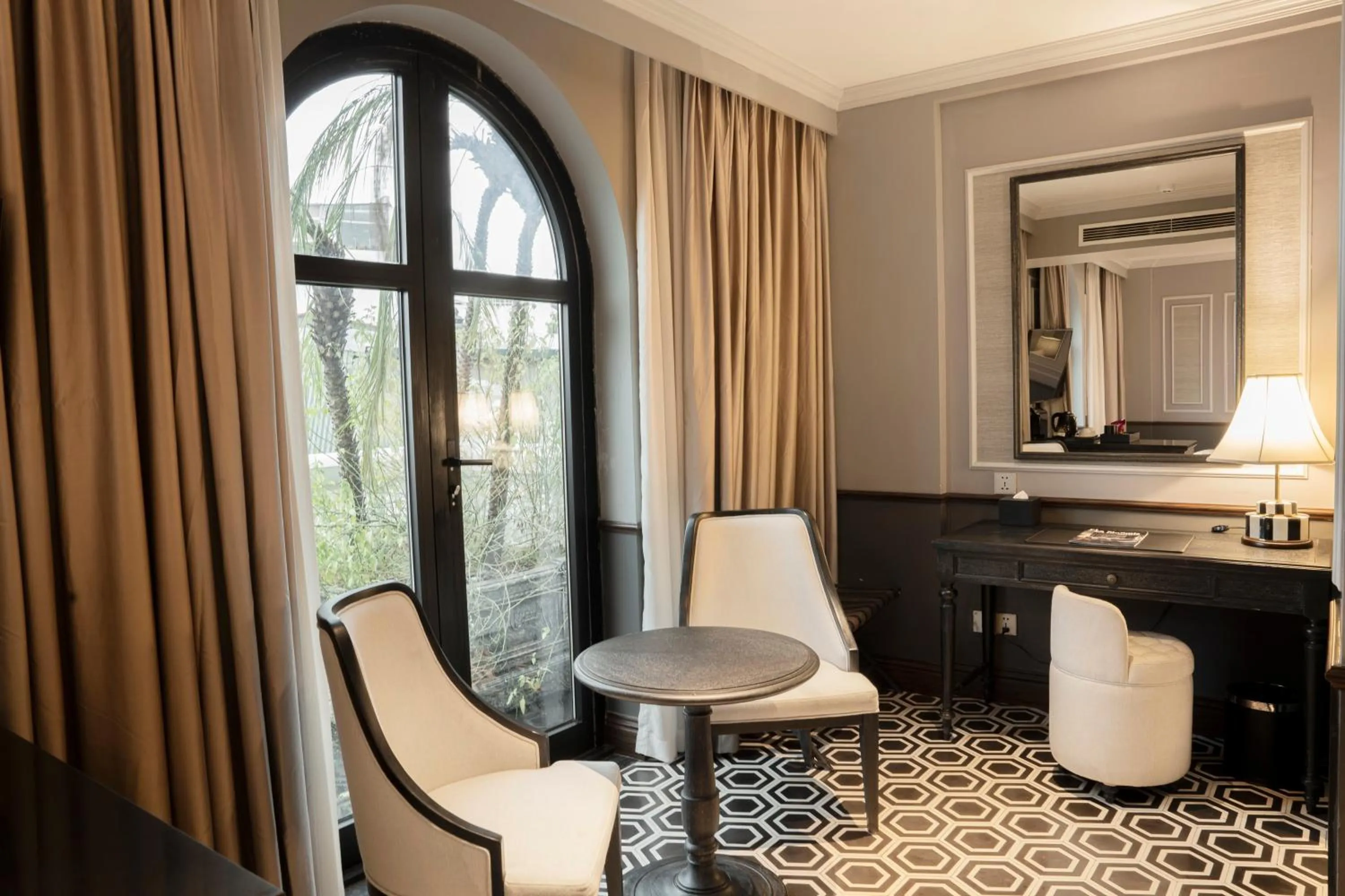 Guests in La Sinfonía Citadel Hotel and Spa