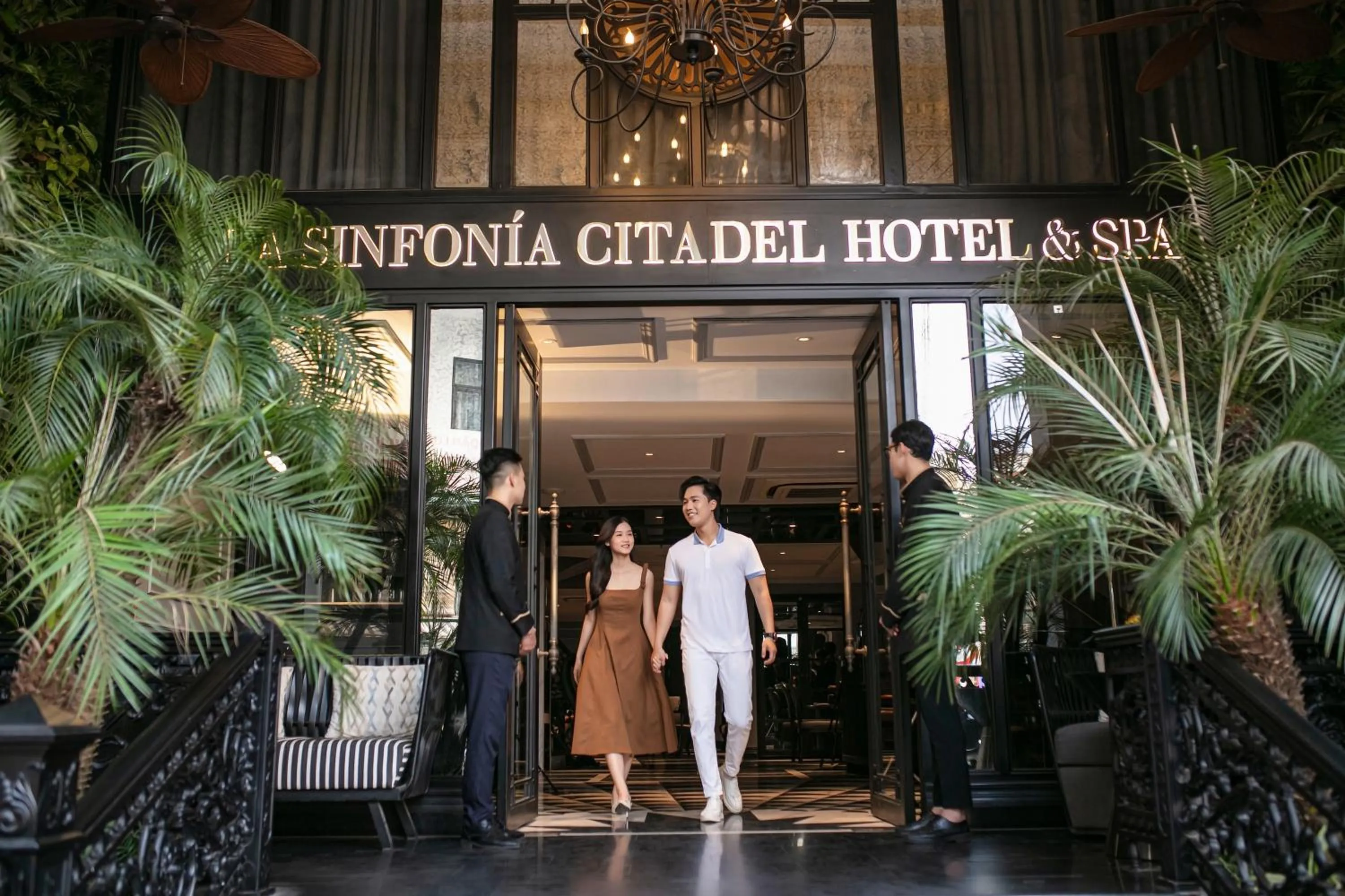 Staff in La Sinfonía Citadel Hotel and Spa