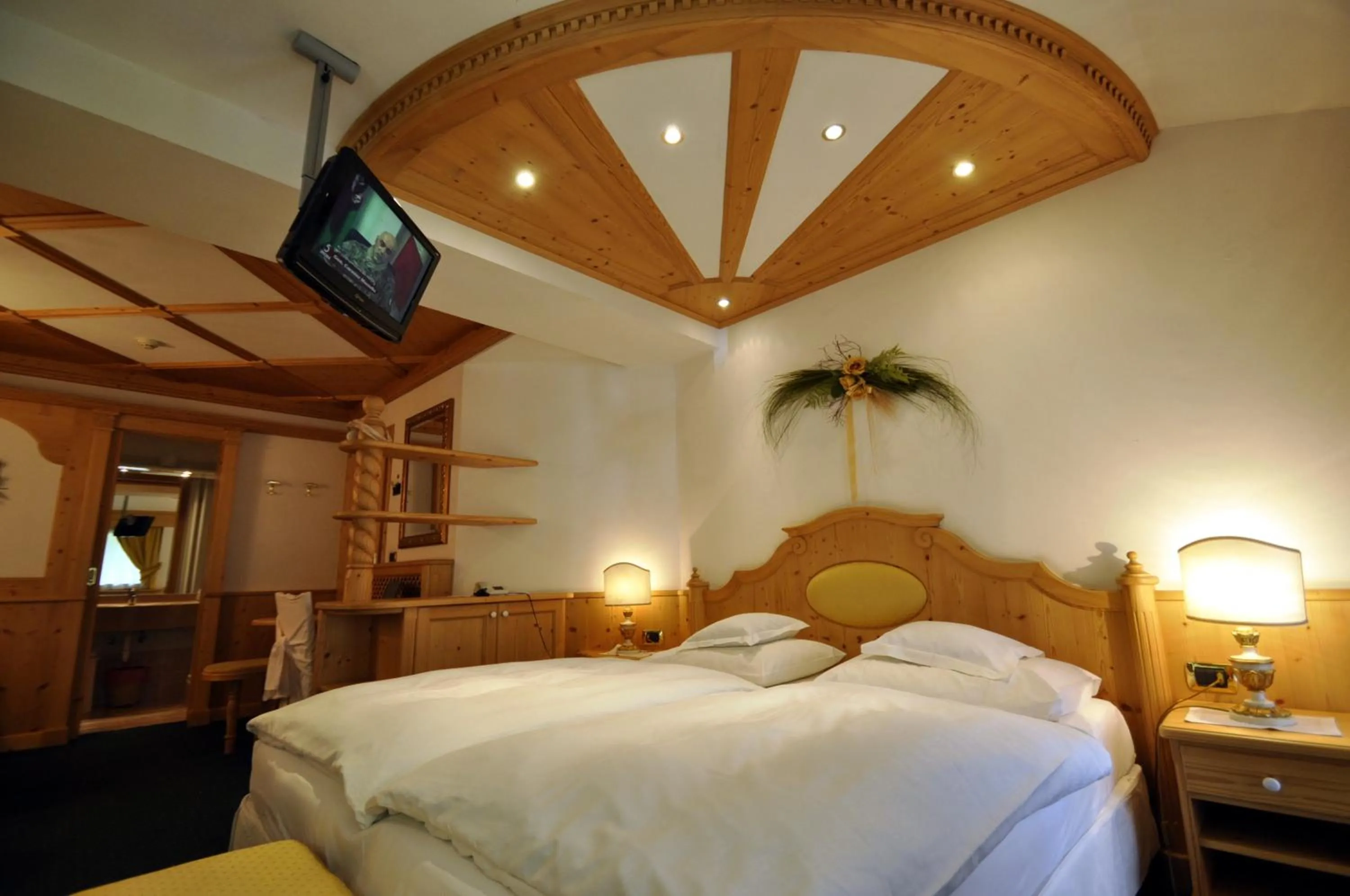 Decorative detail, Bed in Hotel Al Forte