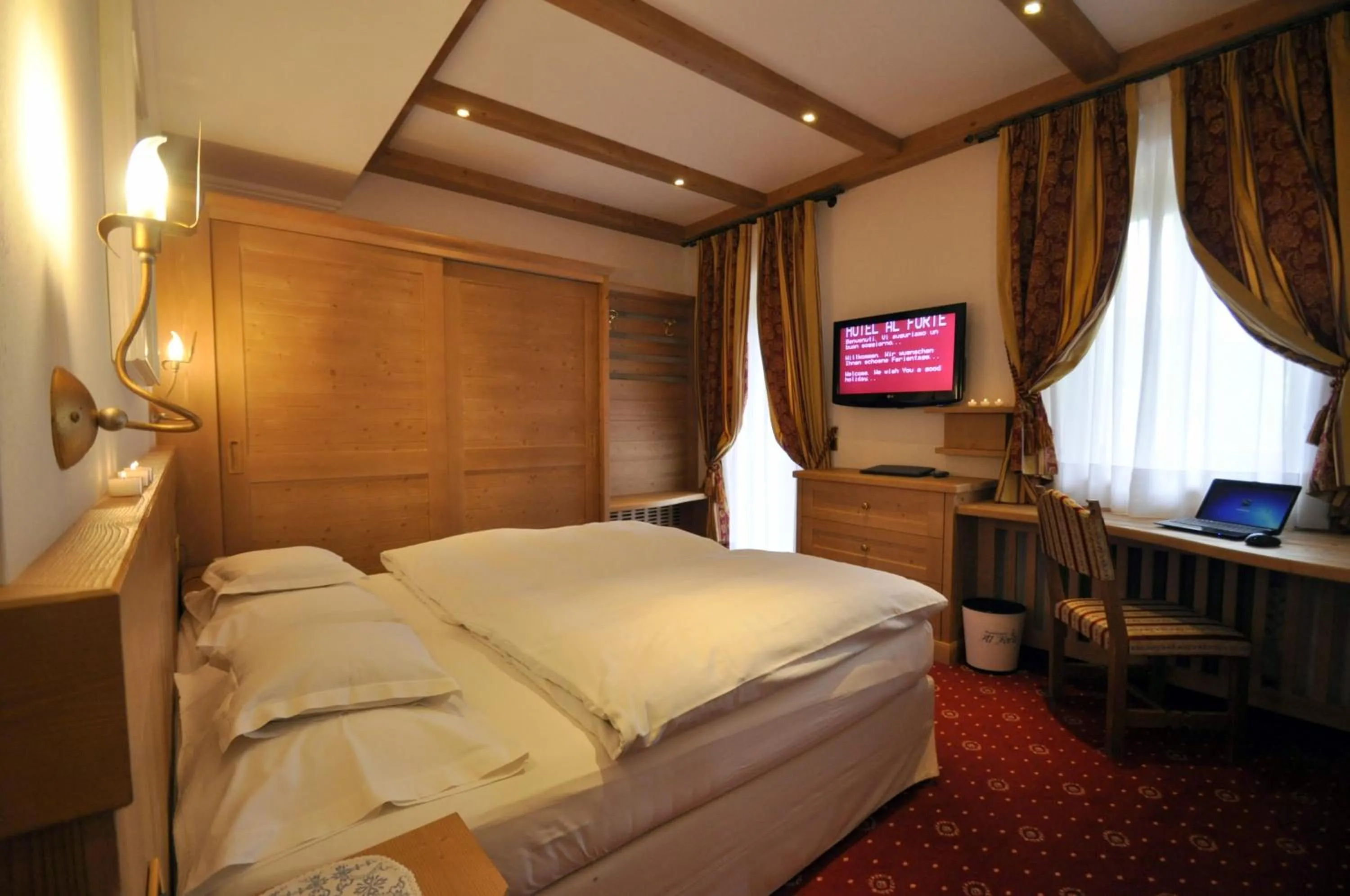 Bedroom, Bed in Hotel Al Forte