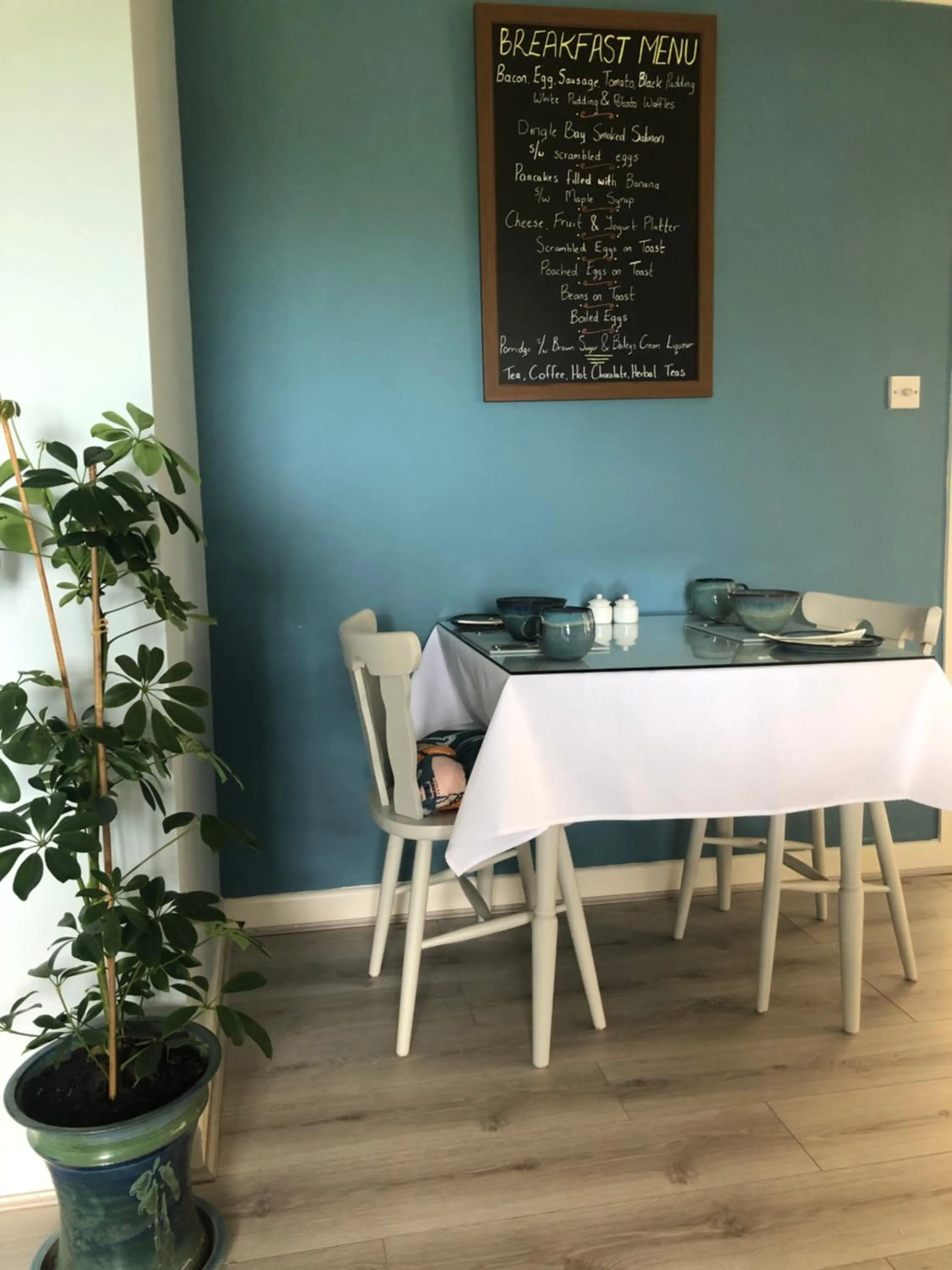Dining area in Cill Bhreac House B&B