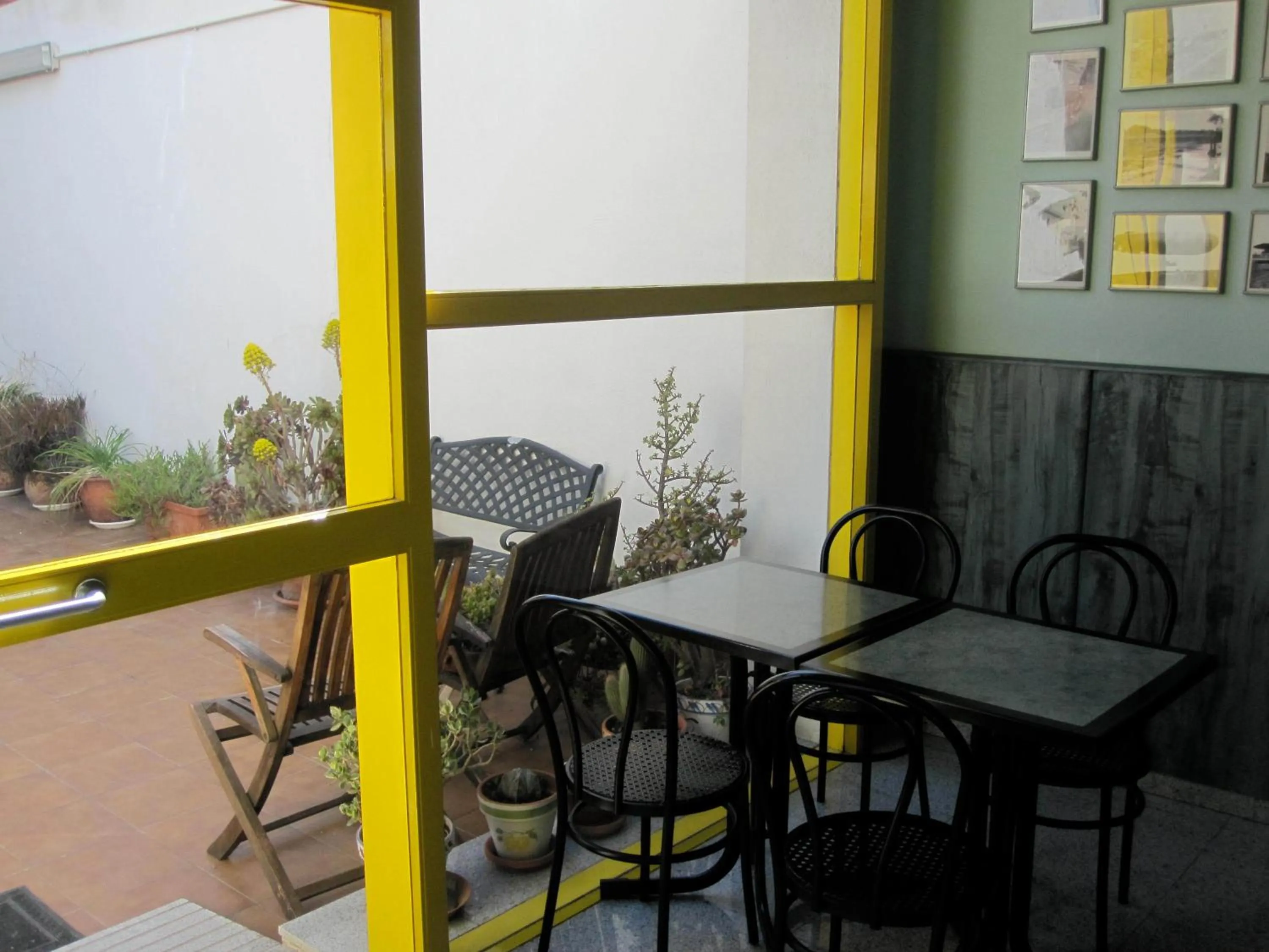 Restaurant/places to eat in Hotel Blauet by Bossh! Hotels