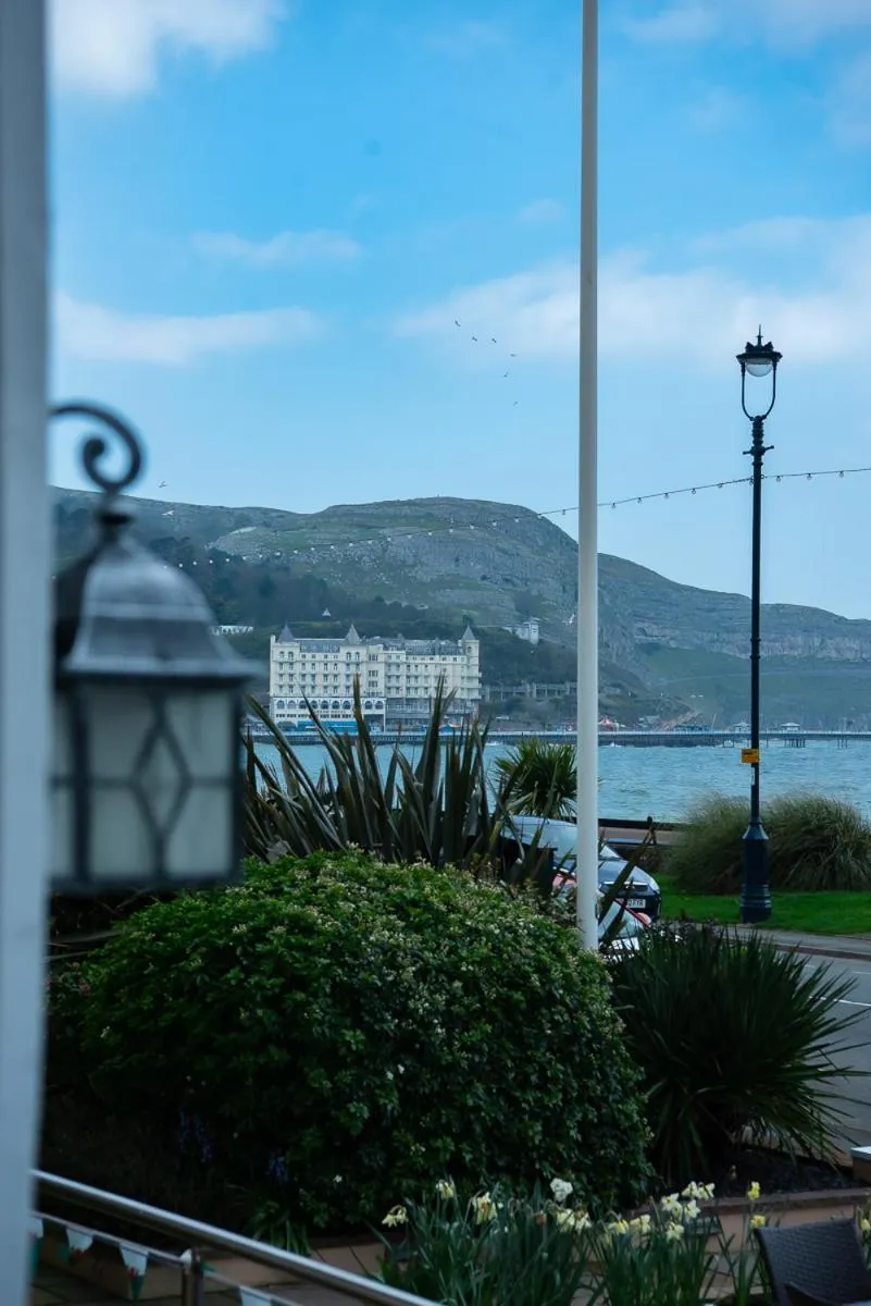 Sea view in The Promenâd