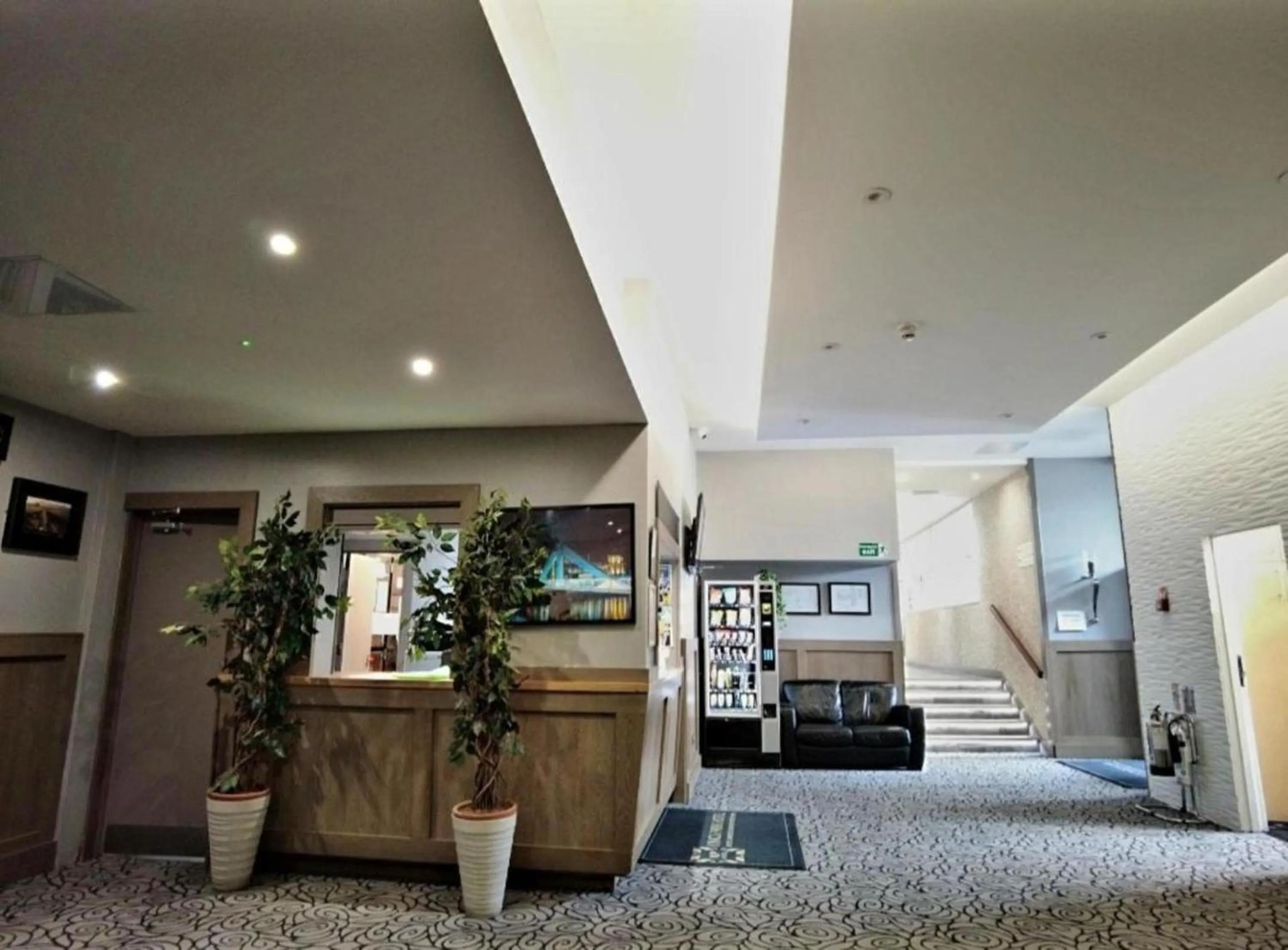 Lobby or reception in Kings Park Hotel