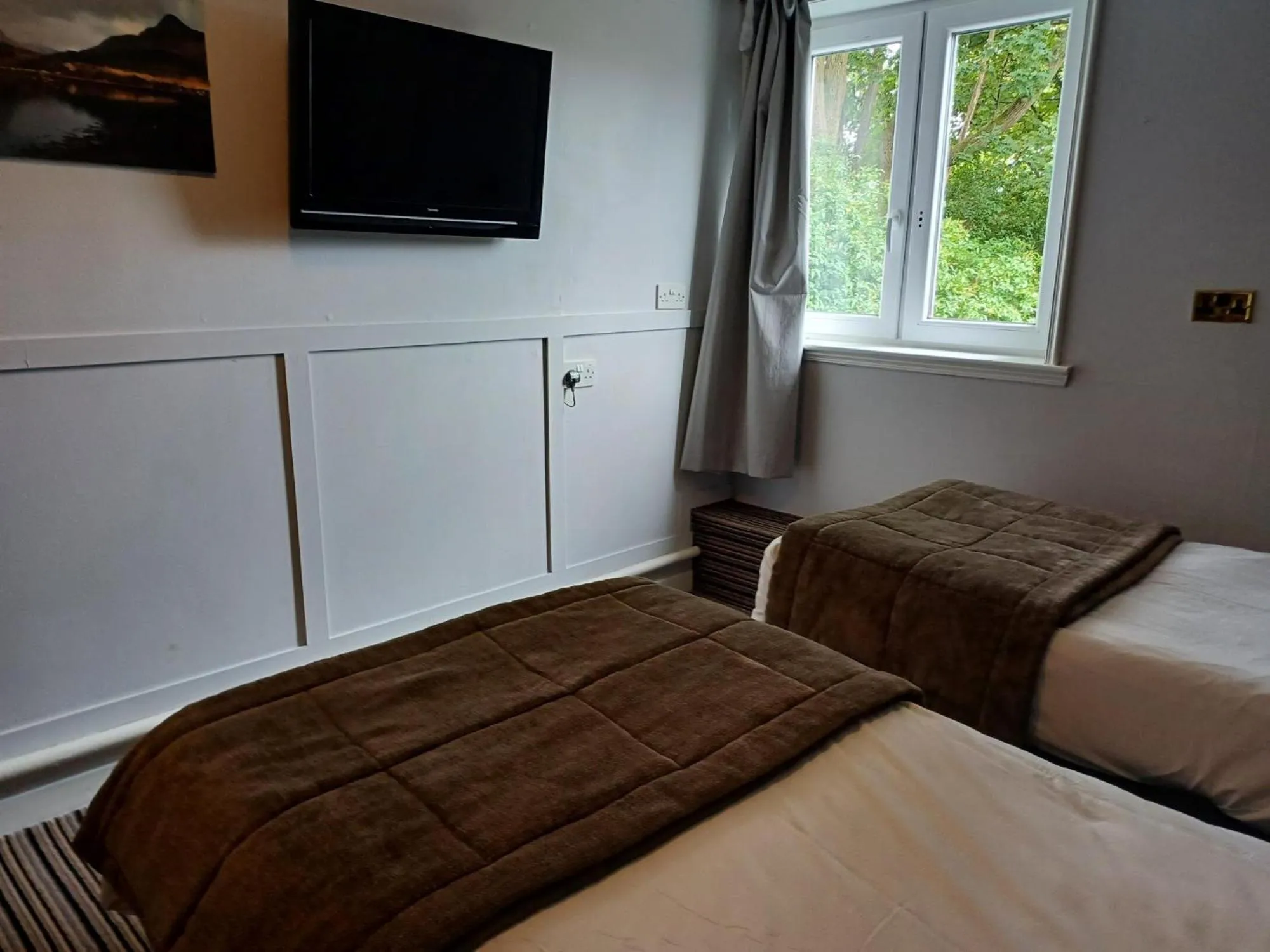 Bedroom, Bed in Kings Park Hotel