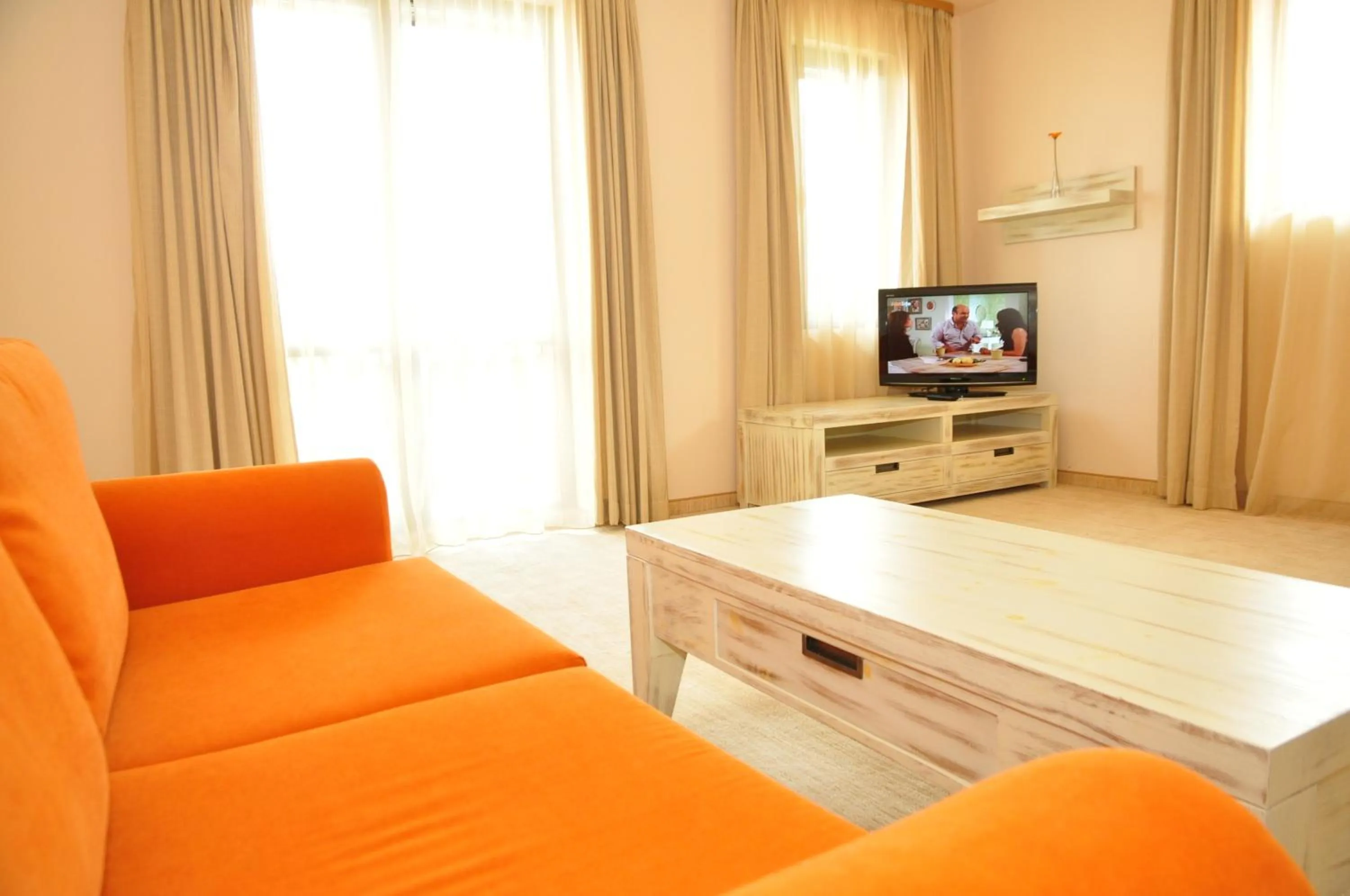 Coffee/tea facilities in 3 Mountains Hotel