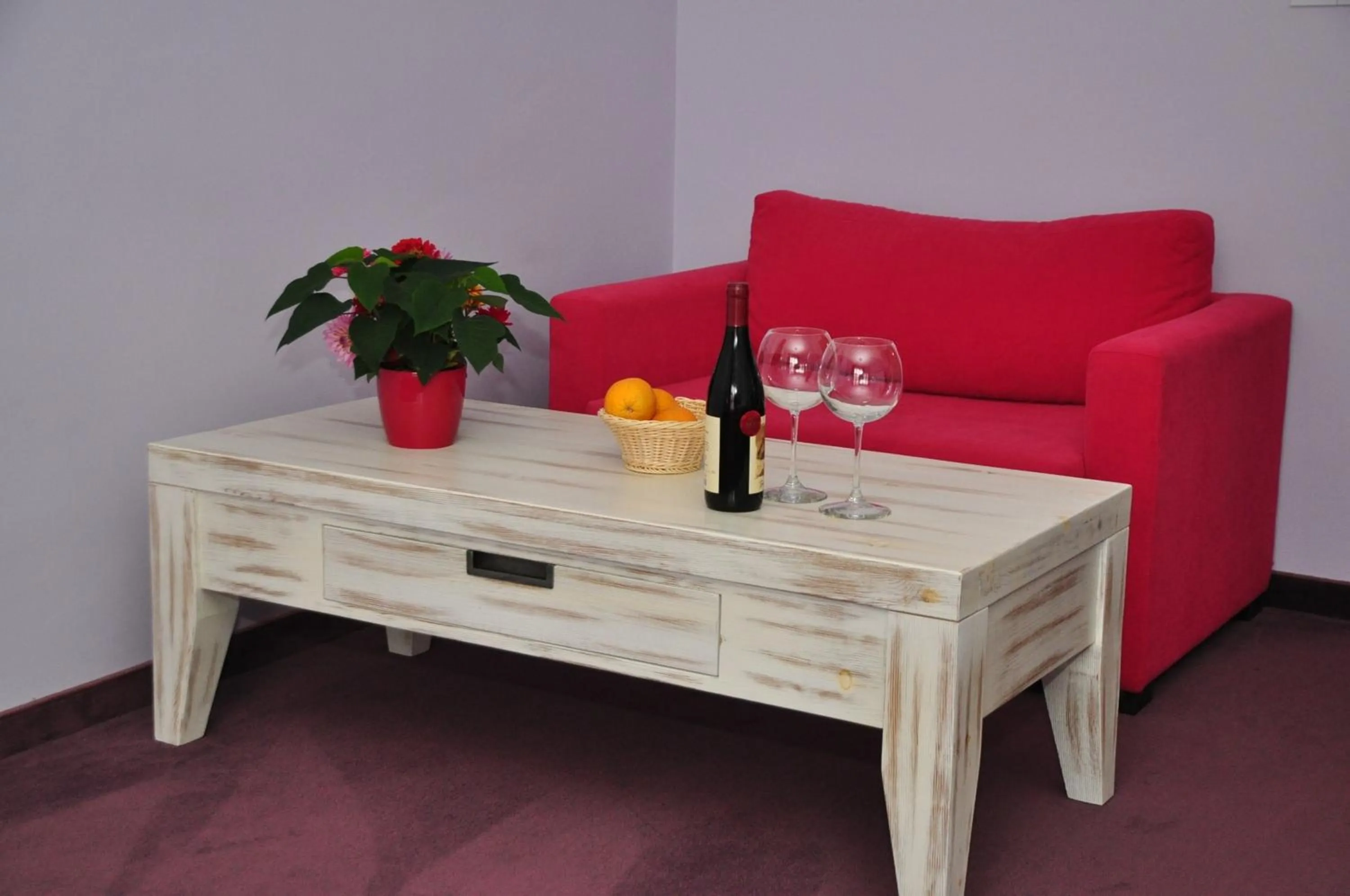 Photo of the whole room in 3 Mountains Hotel