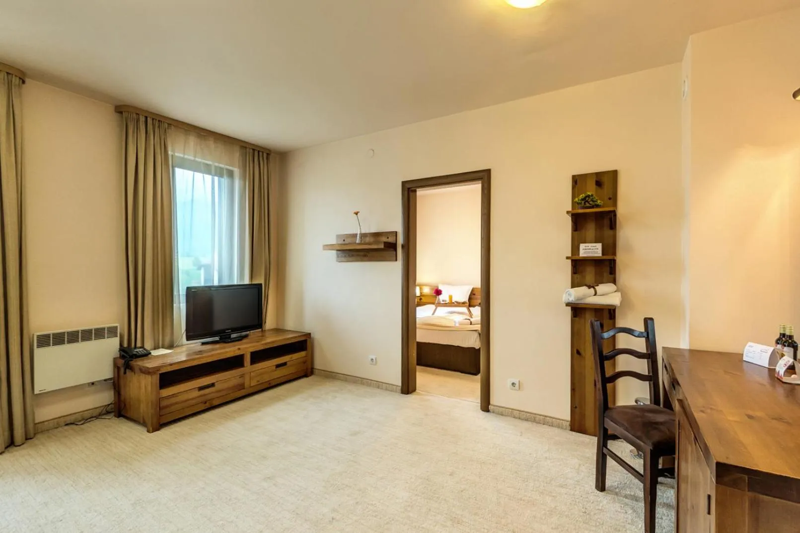 Bedroom, Bed in 3 Mountains Hotel