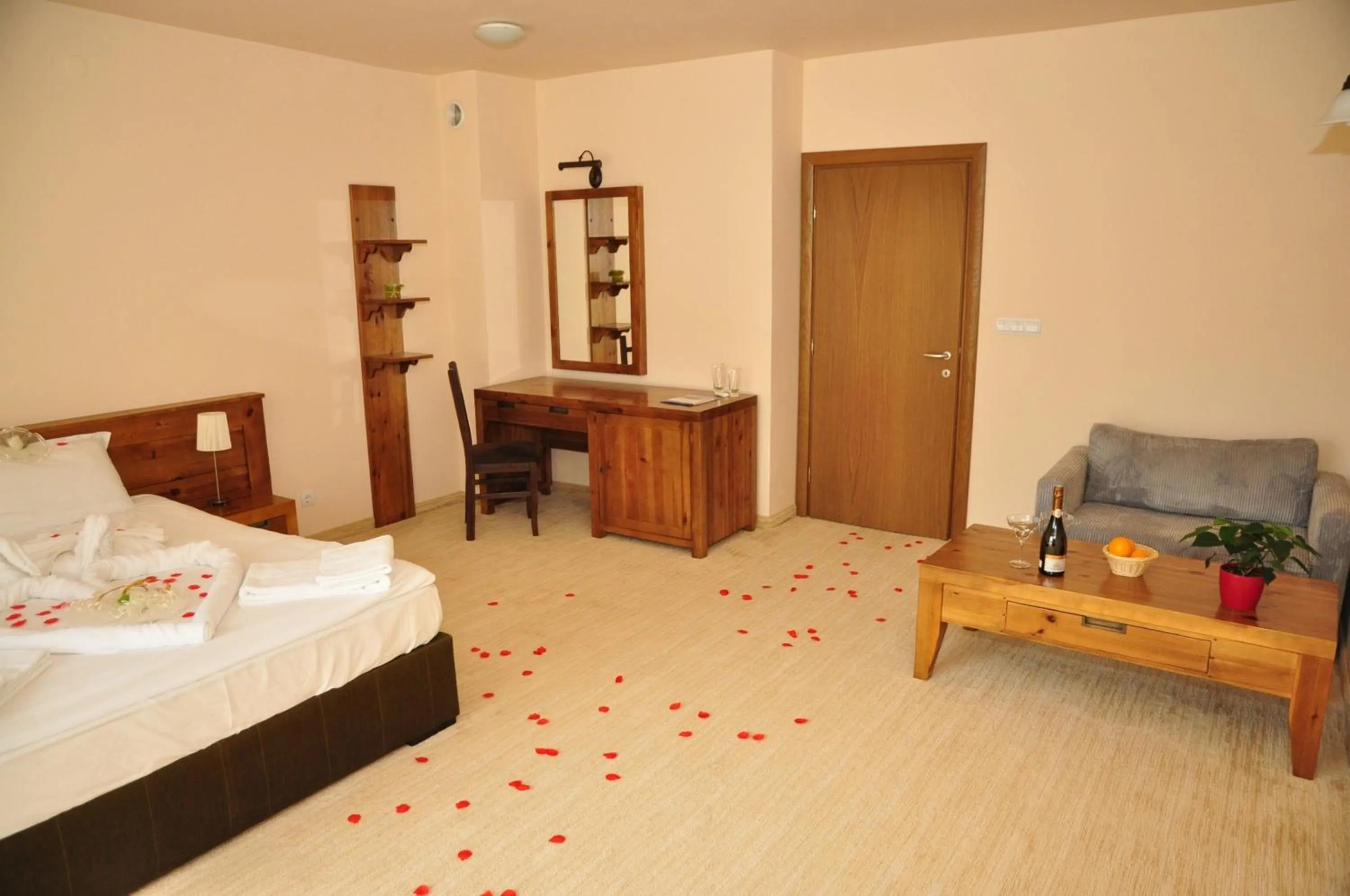 Photo of the whole room, Bed in 3 Mountains Hotel