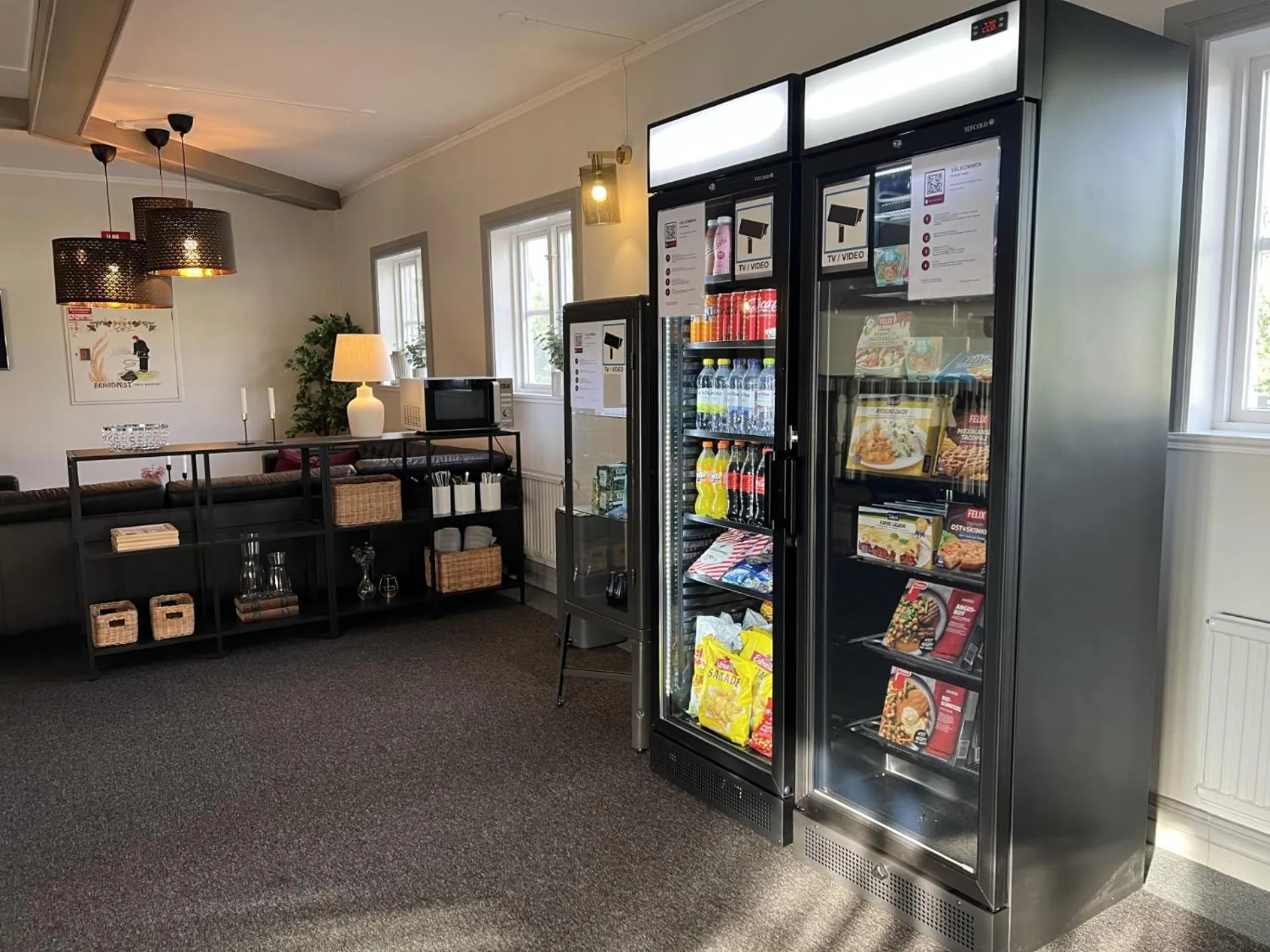 Communal lounge/ TV room in Gylle Hotell & Restaurang Brödernas