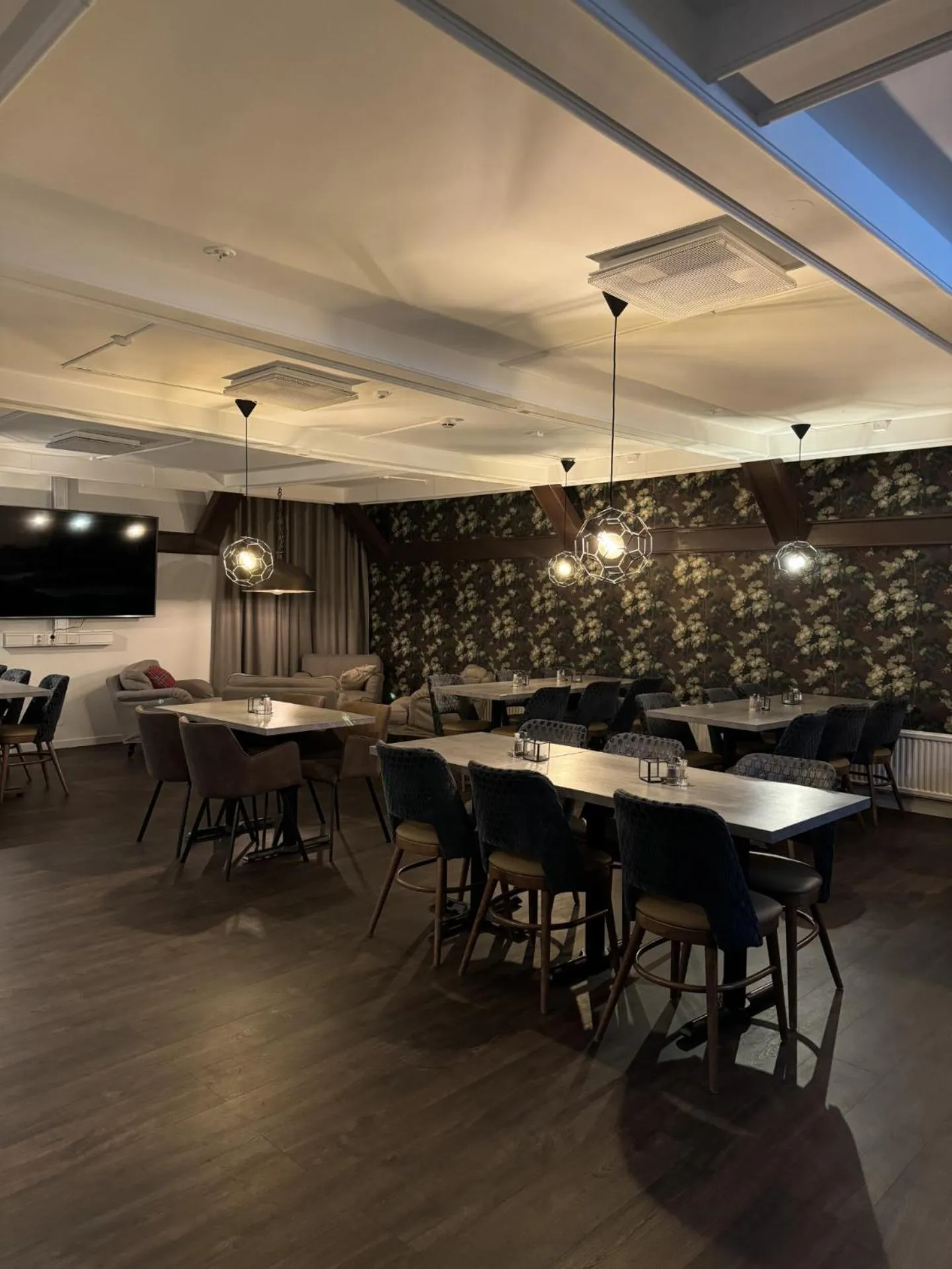 Breakfast in Gylle Hotell & Restaurang Brödernas