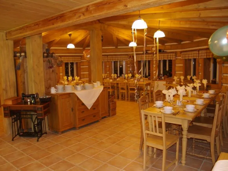 Restaurant/places to eat in Penzion Marienka