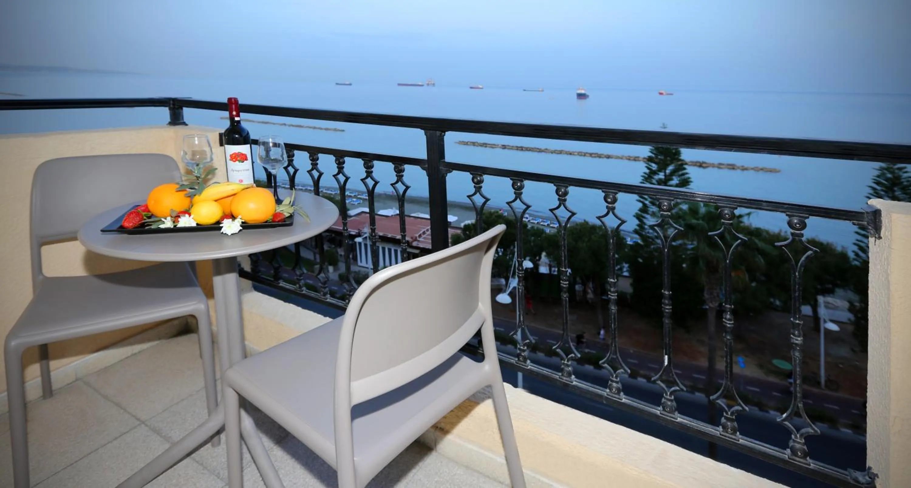 Pier Beach Hotel Apartments