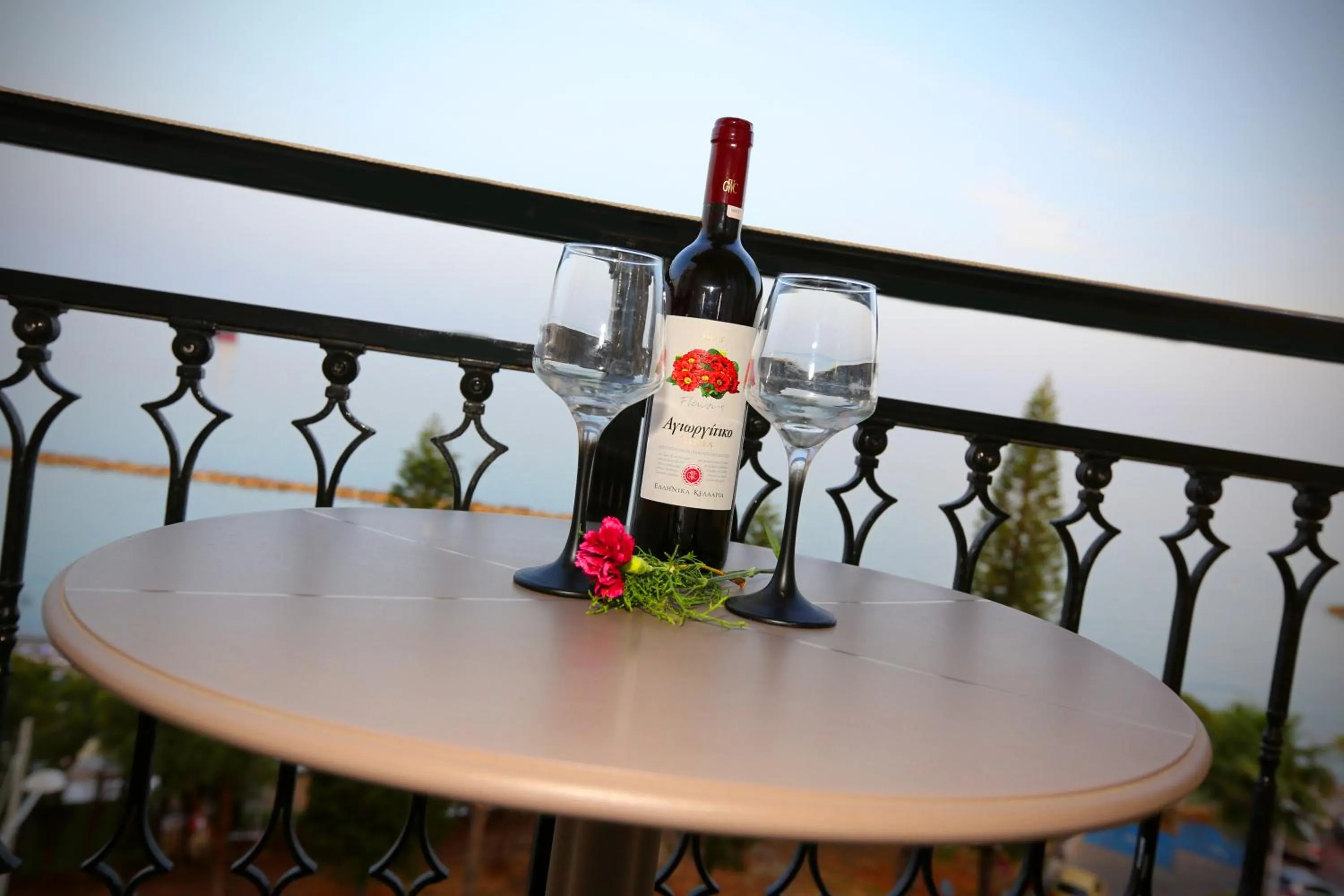 Pier Beach Hotel Apartments