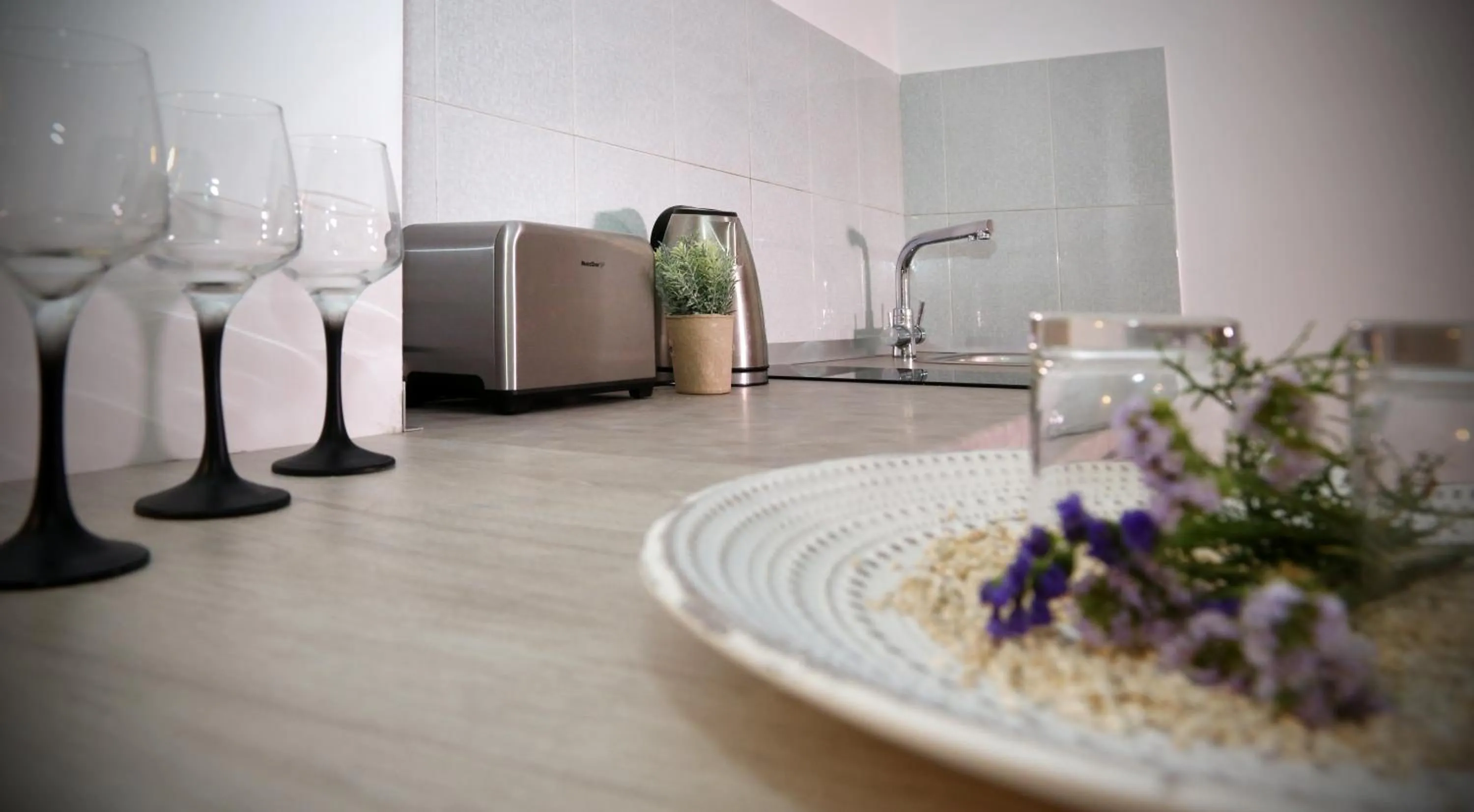 Pier Beach Hotel Apartments