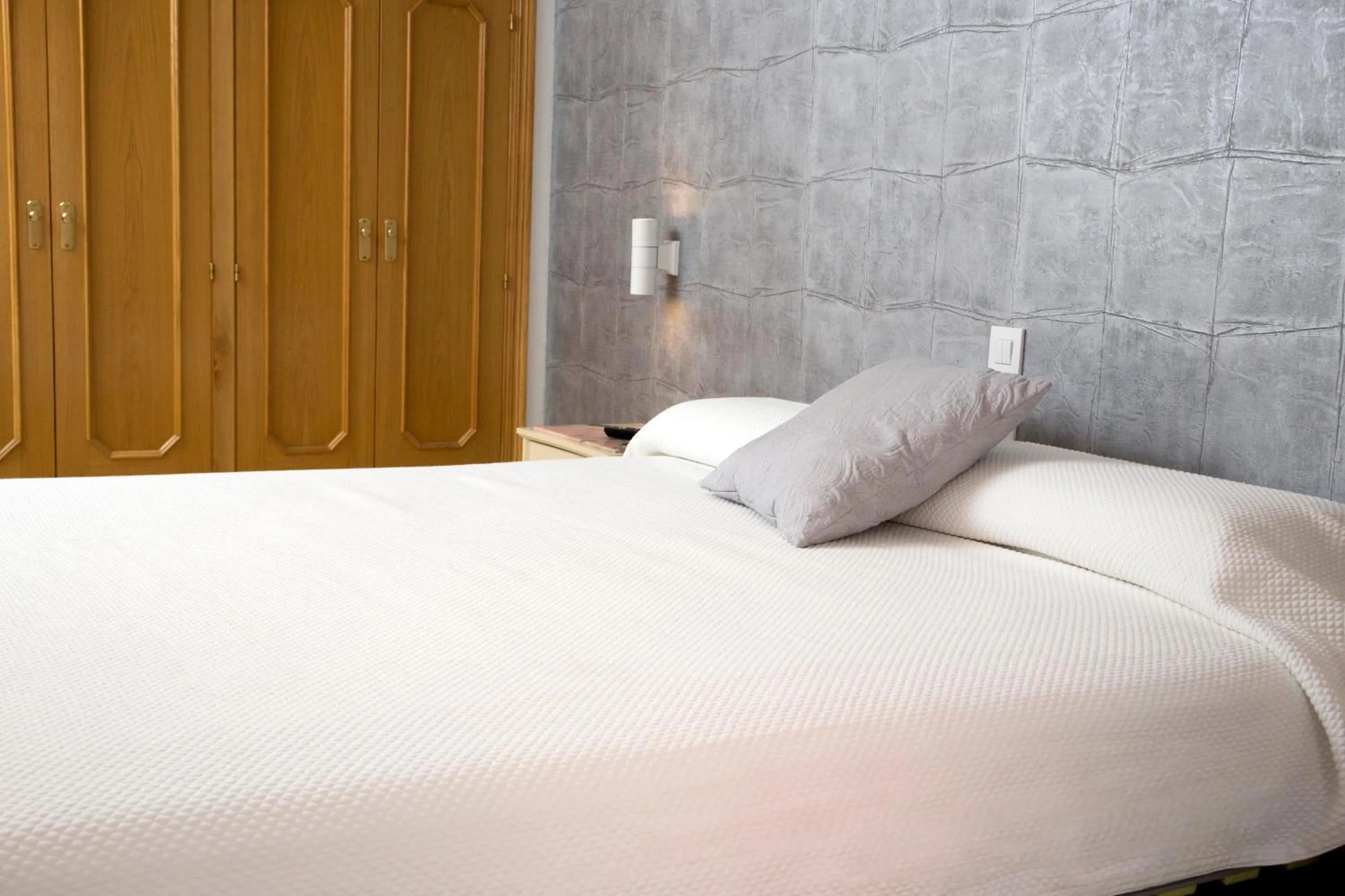 Bed in Hotel Reina Victoria