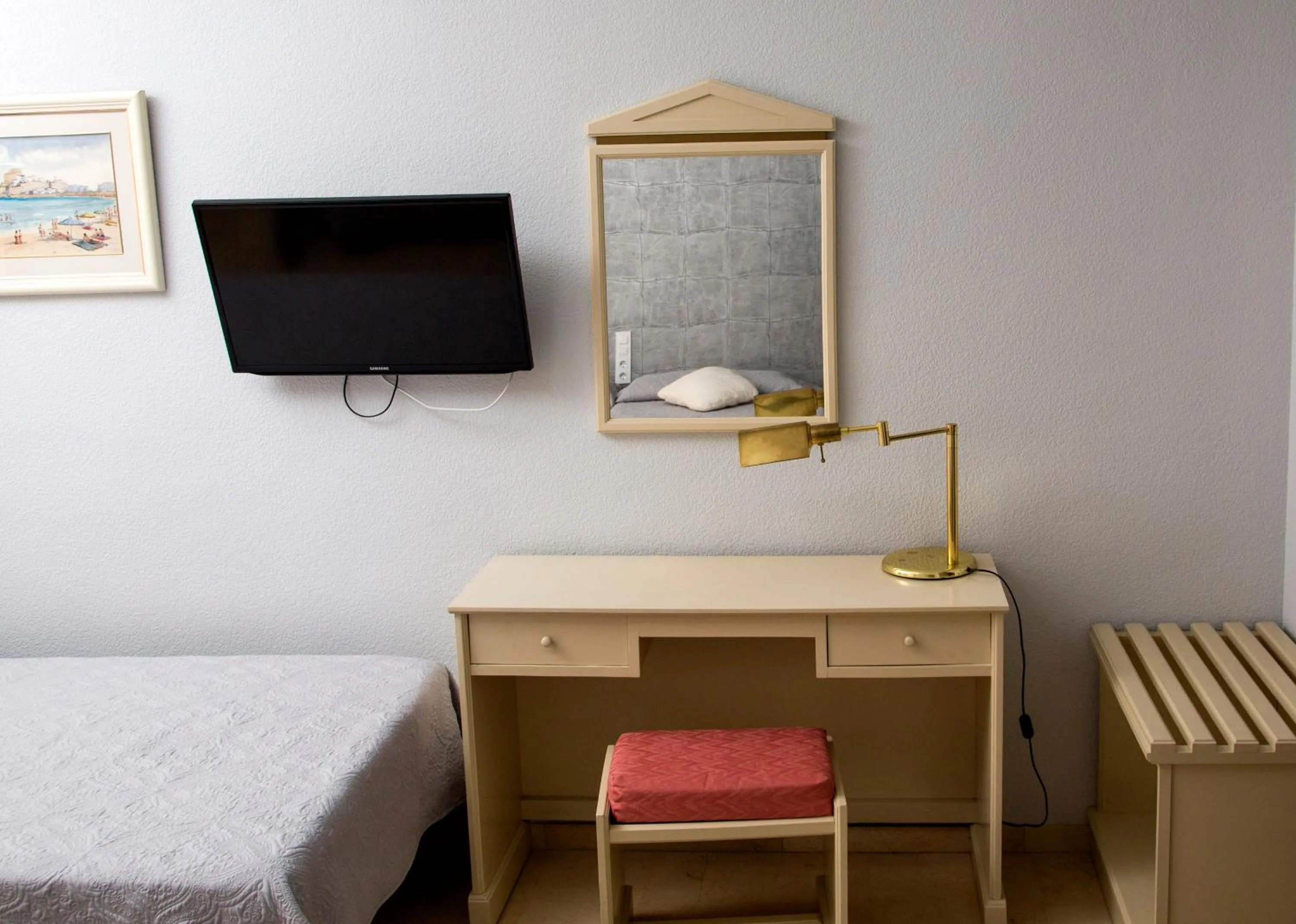 Bed in Hotel Reina Victoria