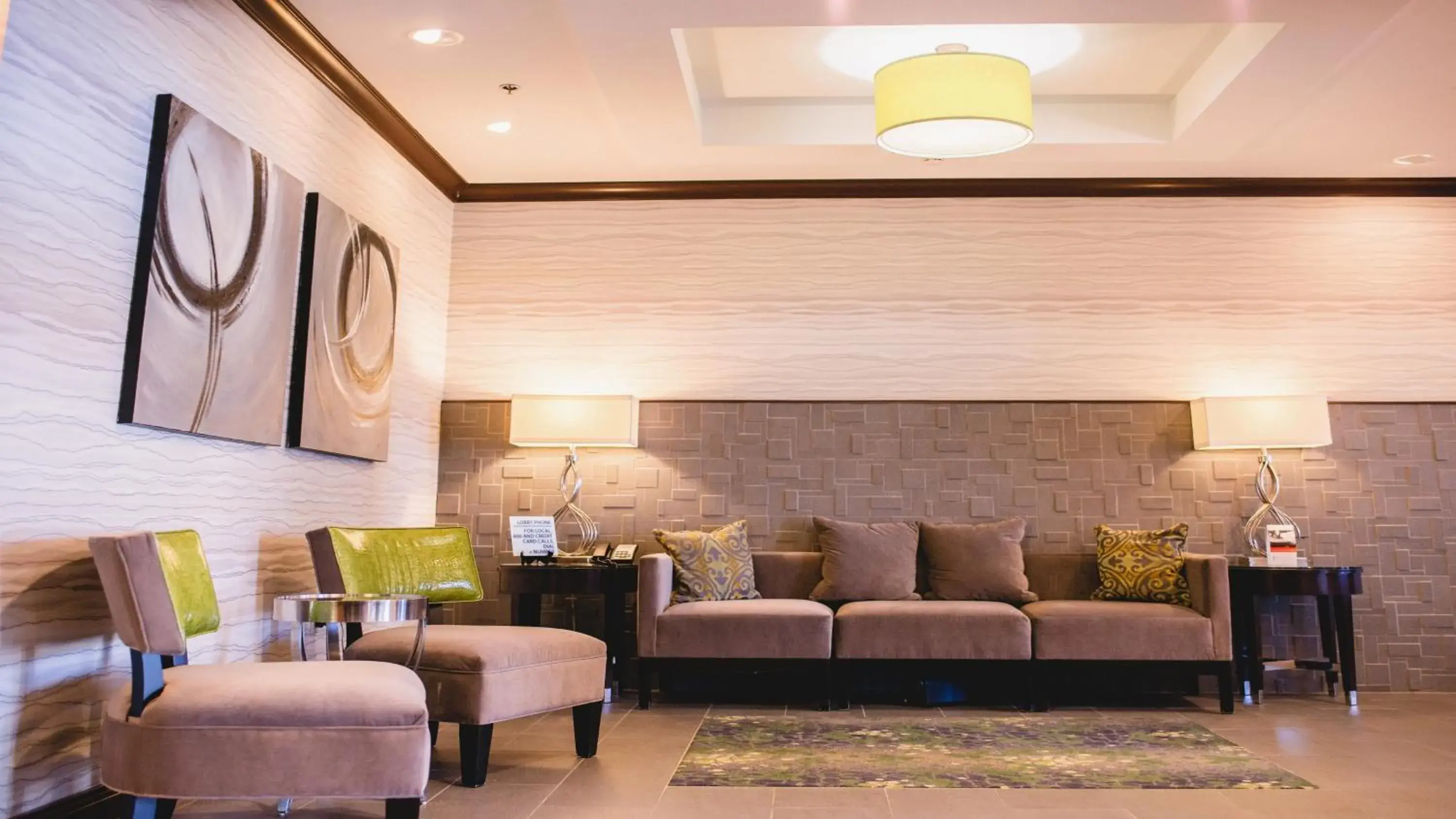 Property building in Holiday Inn Express & Suites Morton Peoria Area by IHG Property building in Holiday Inn Express & Suites Morton Peoria Area by IHG