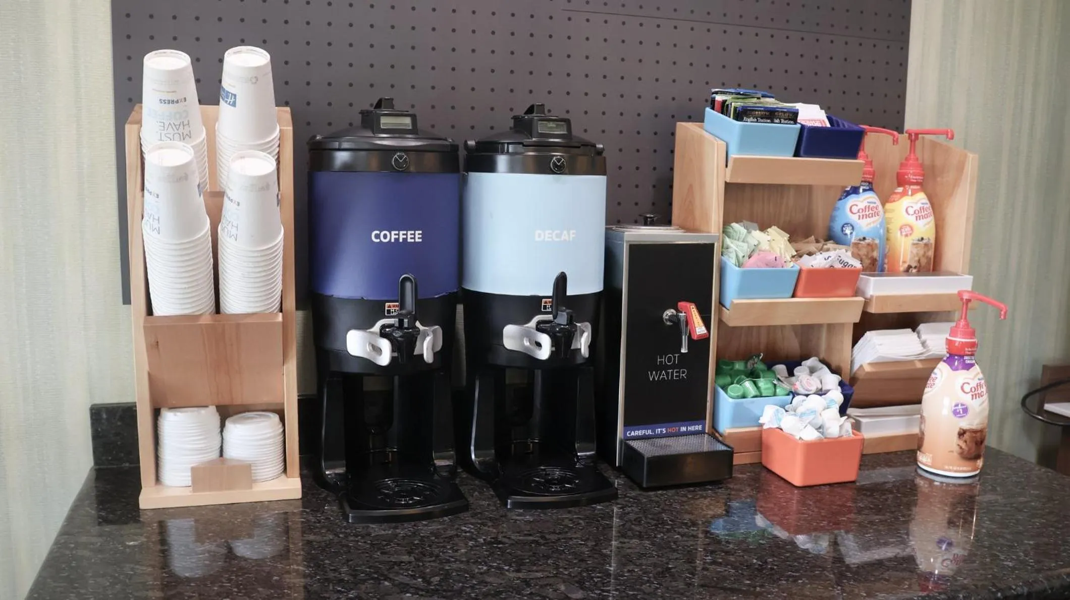 Breakfast in Holiday Inn Express & Suites Morton Peoria Area by IHG