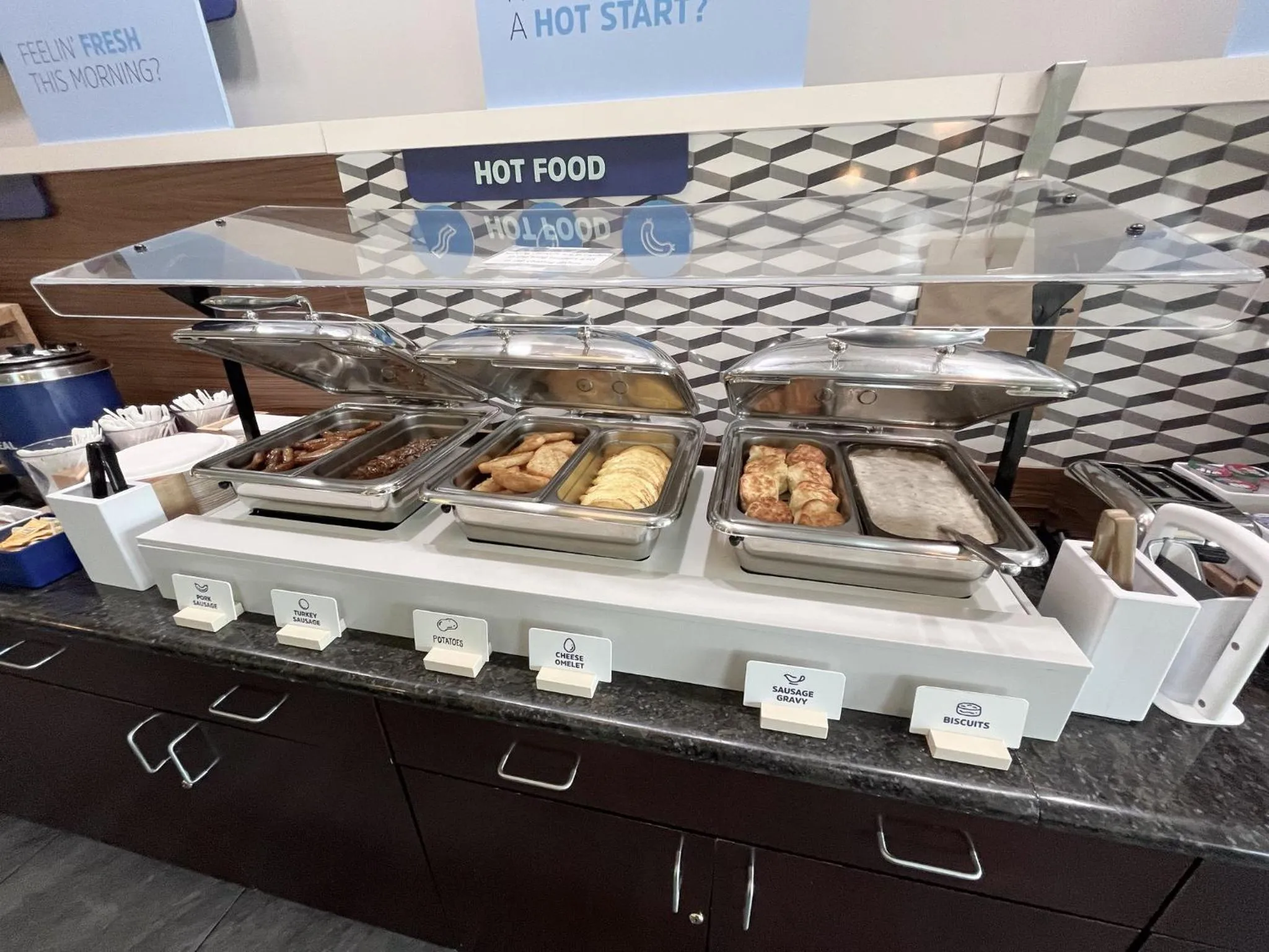 Breakfast in Holiday Inn Express & Suites Morton Peoria Area by IHG