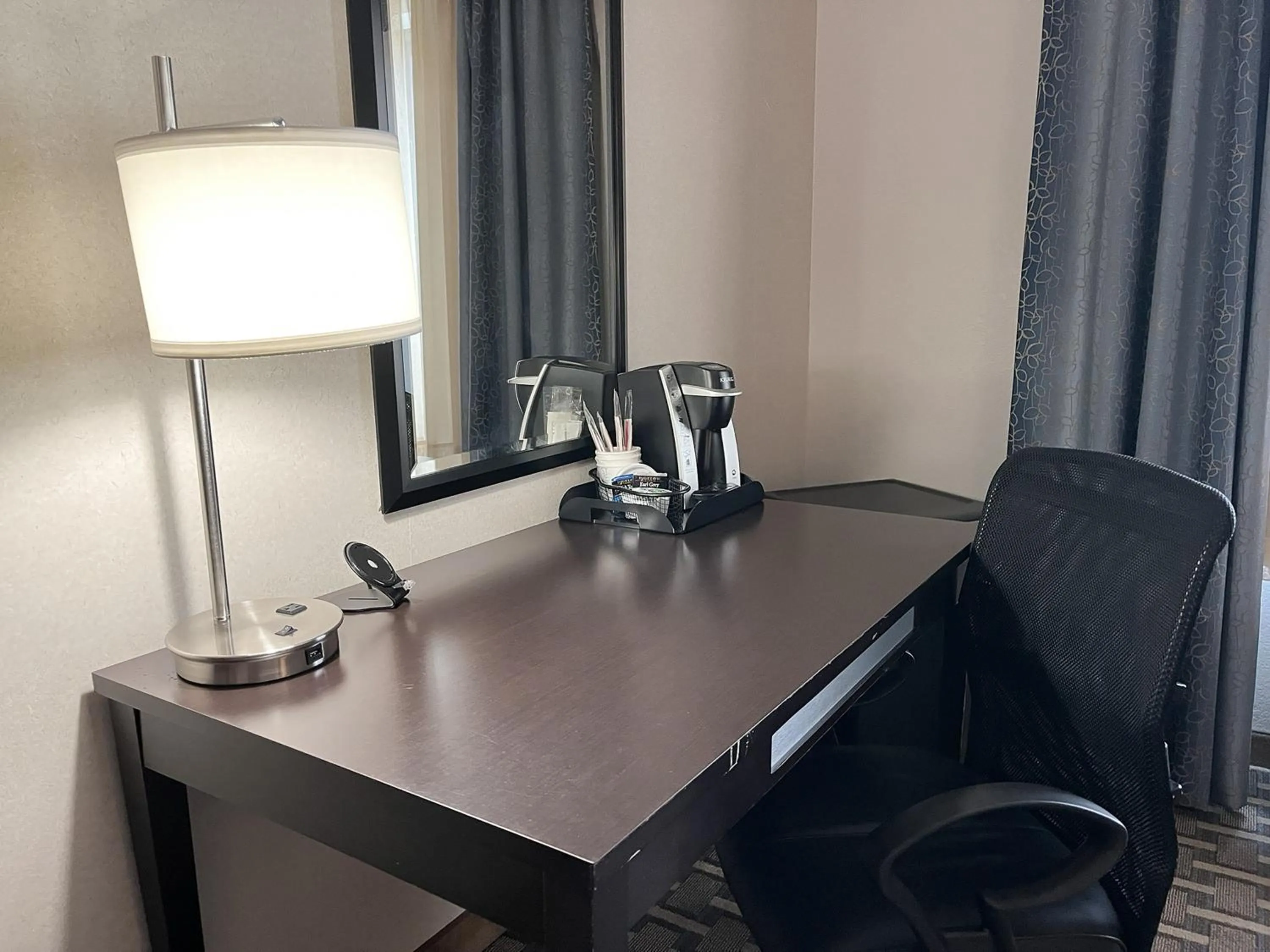 Photo of the whole room in Holiday Inn Express & Suites Morton Peoria Area by IHG