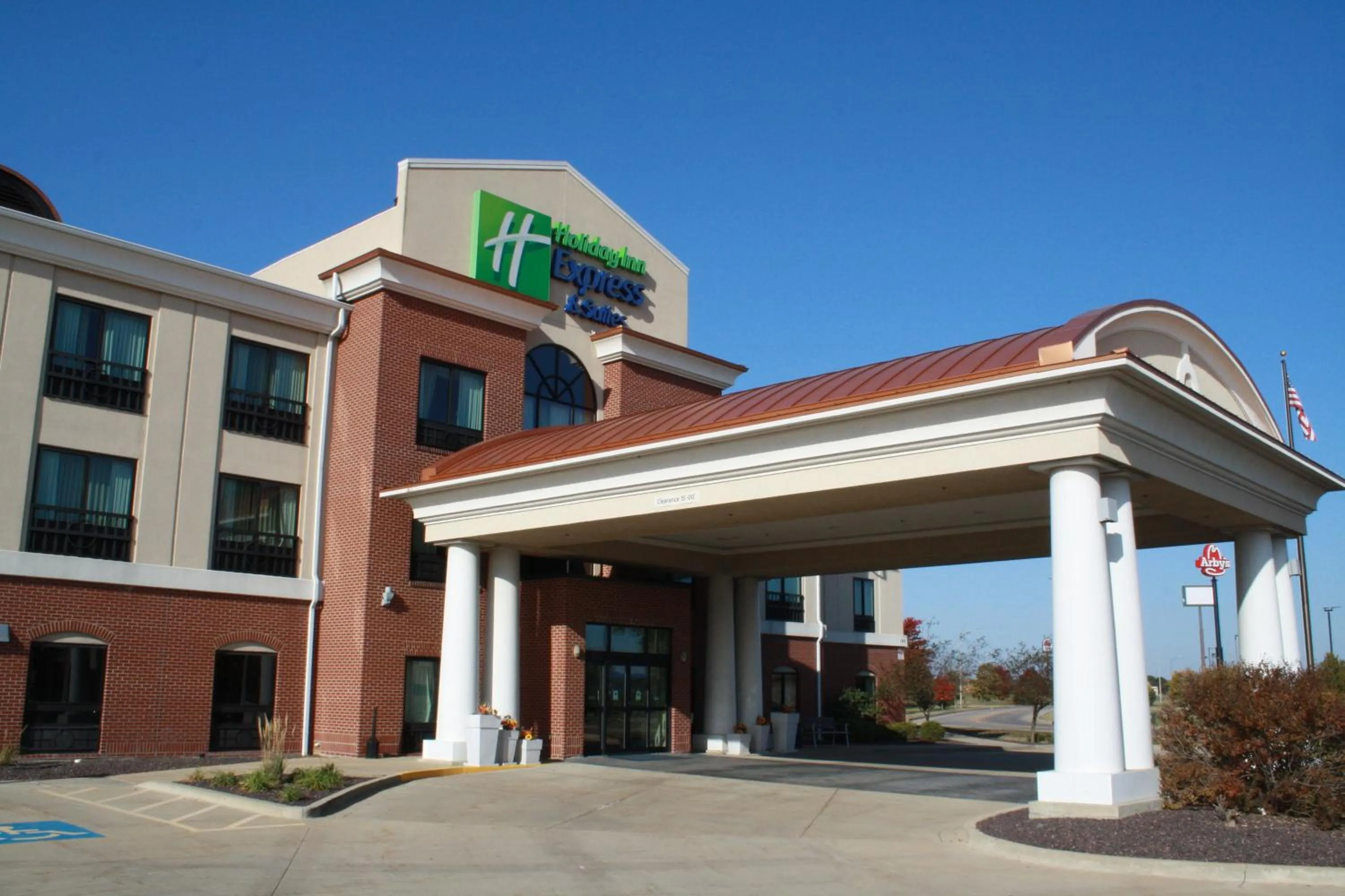 Property building in Holiday Inn Express & Suites Morton Peoria Area by IHG