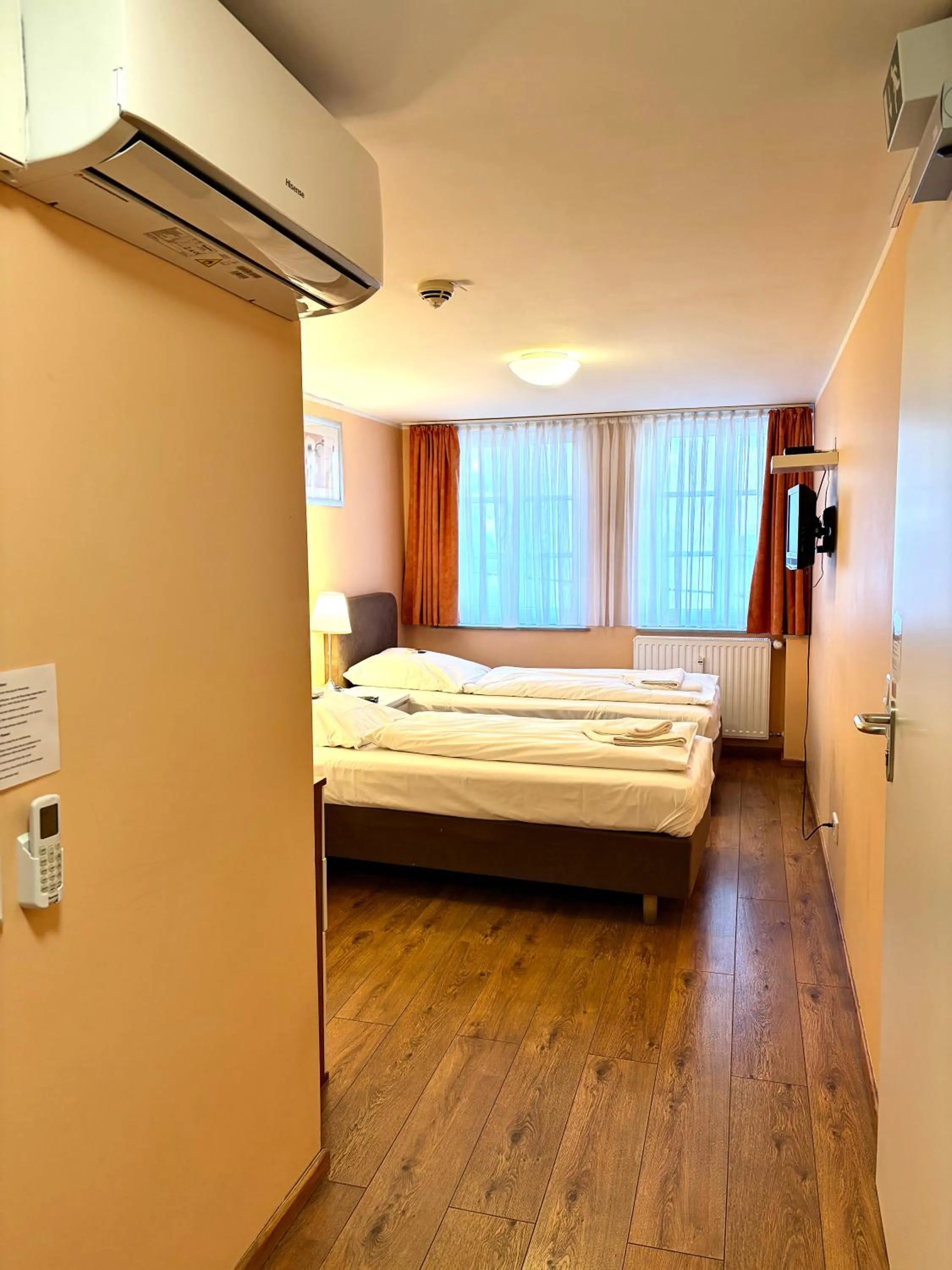 Bed in Barcelona Bed & Breakfast