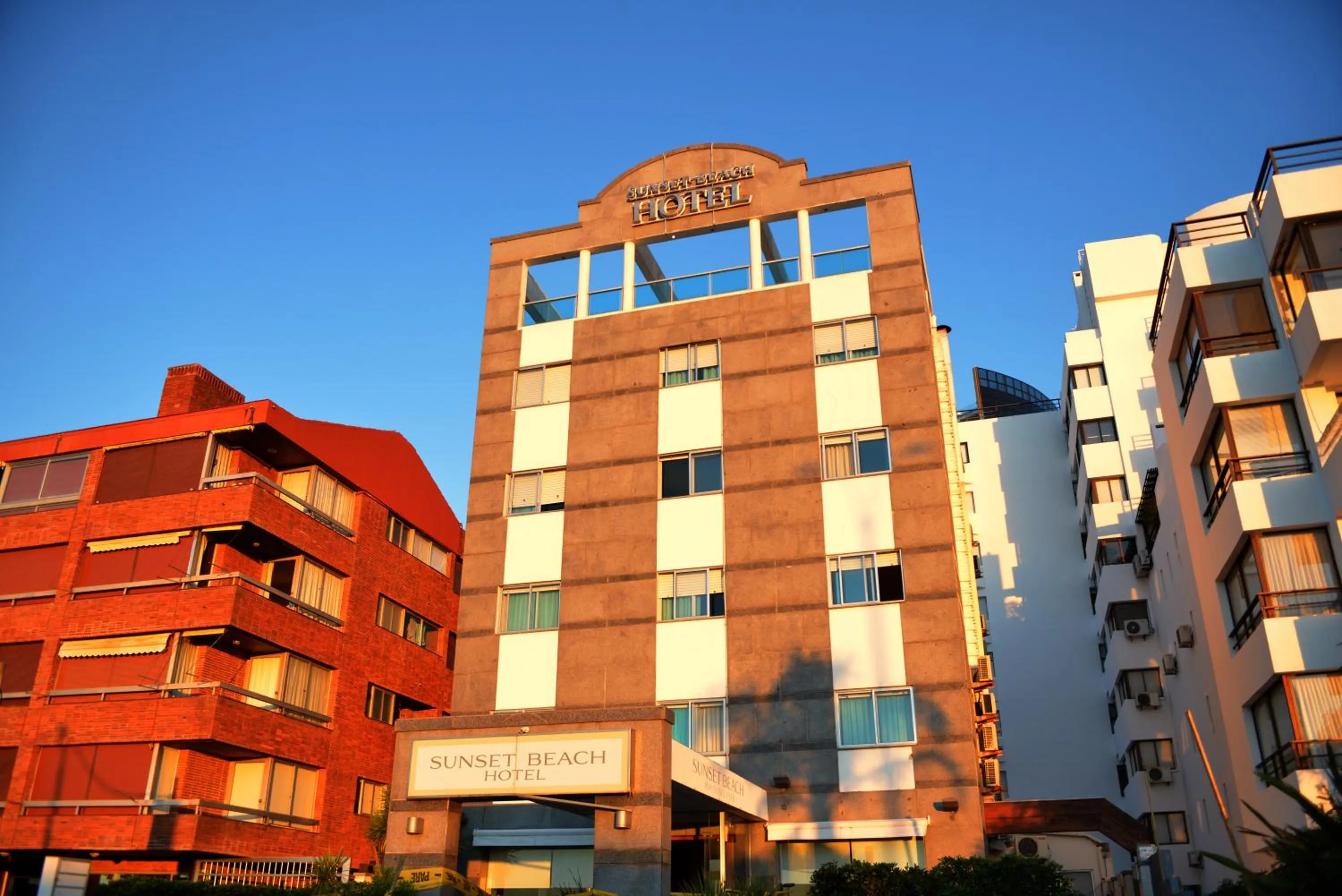 Facade/entrance in Hotel Sunset Beach