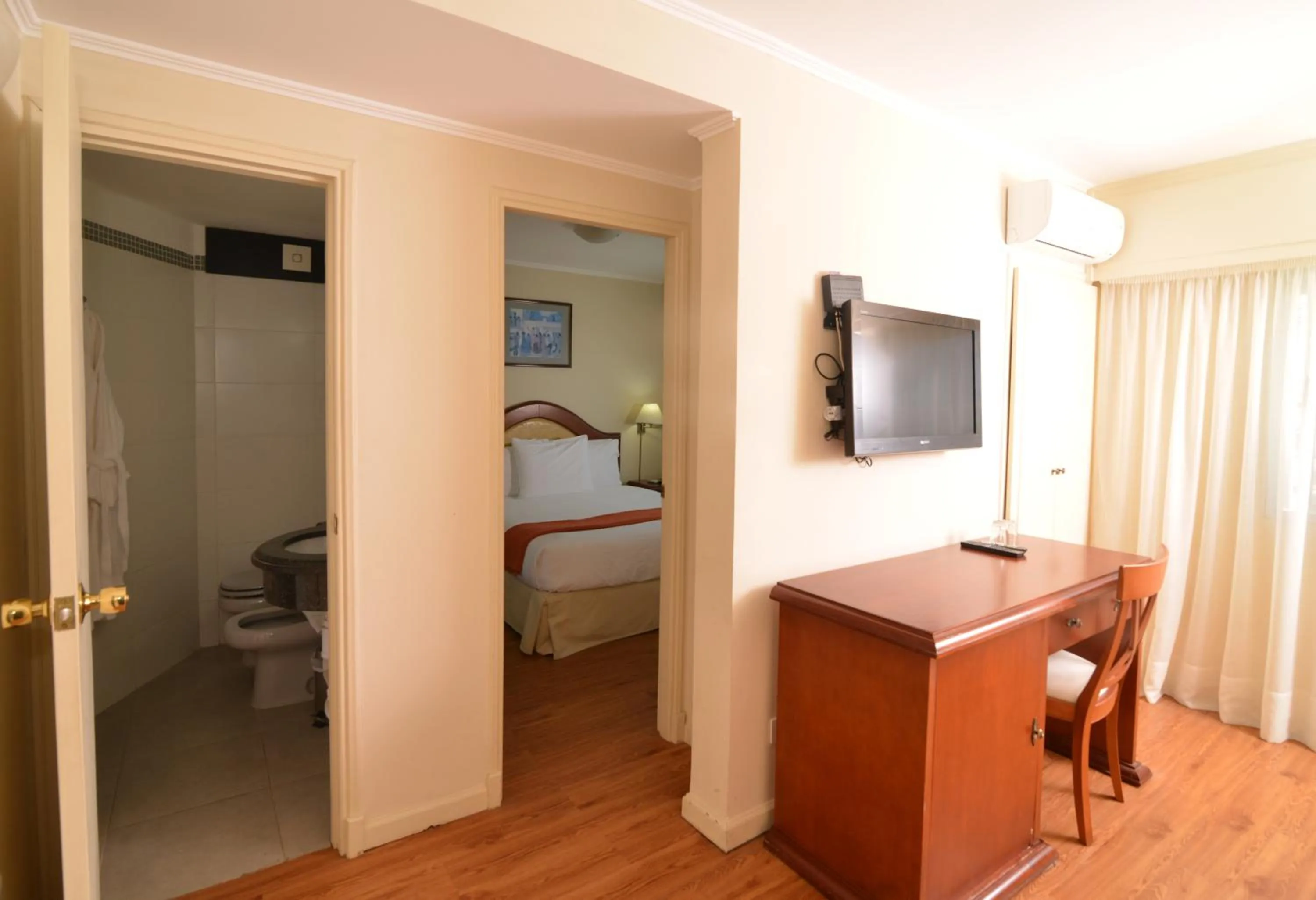 Decorative detail, Bed in Hotel Sunset Beach