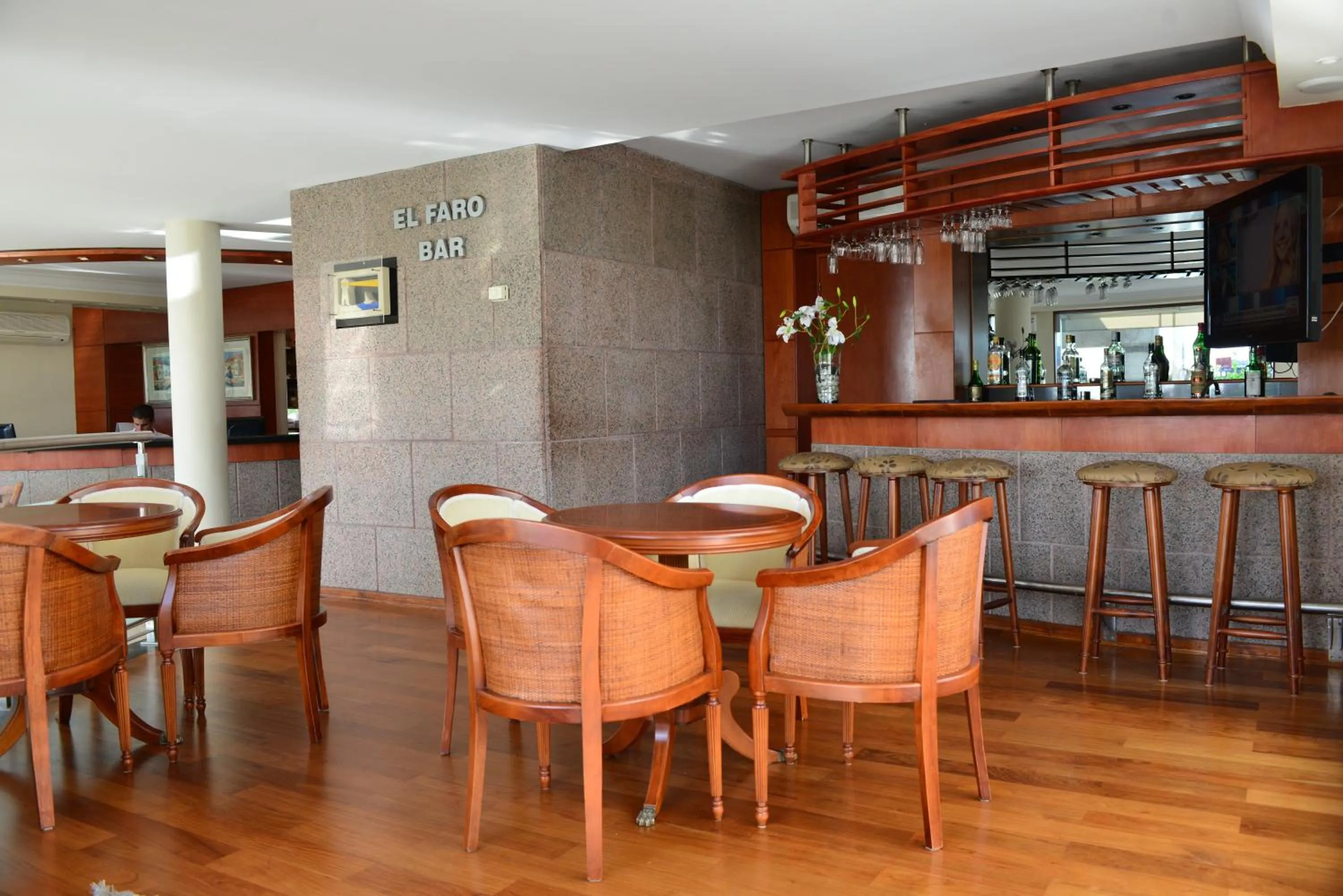 Lounge or bar in Hotel Sunset Beach