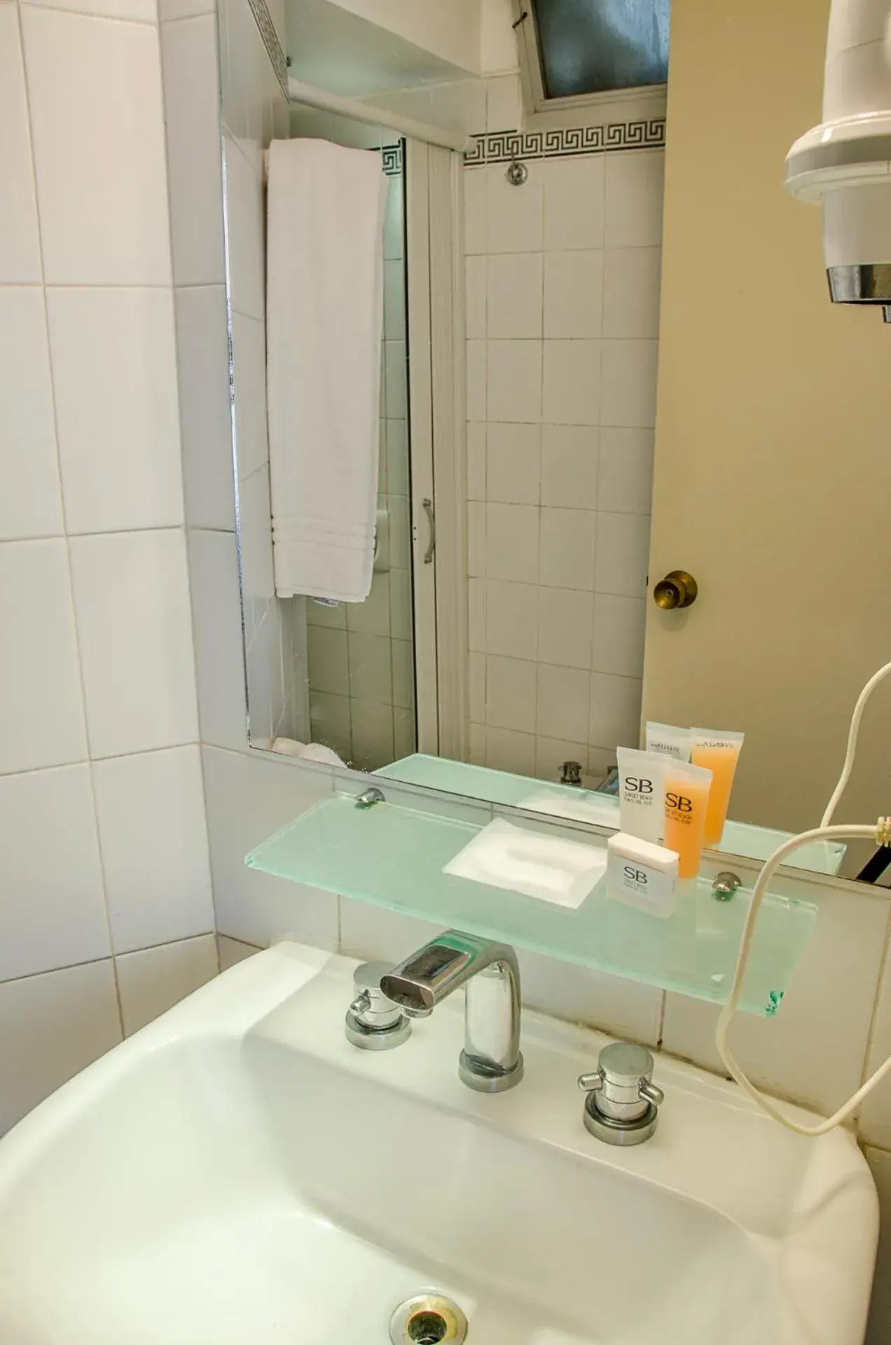 Standard Double Room in Hotel Sunset Beach Standard Double Room in Hotel Sunset Beach